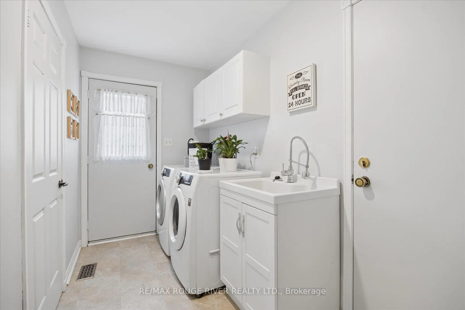 Photo 18 of 502 Broadgreen Street, Pickering, West Shore — HOMEH