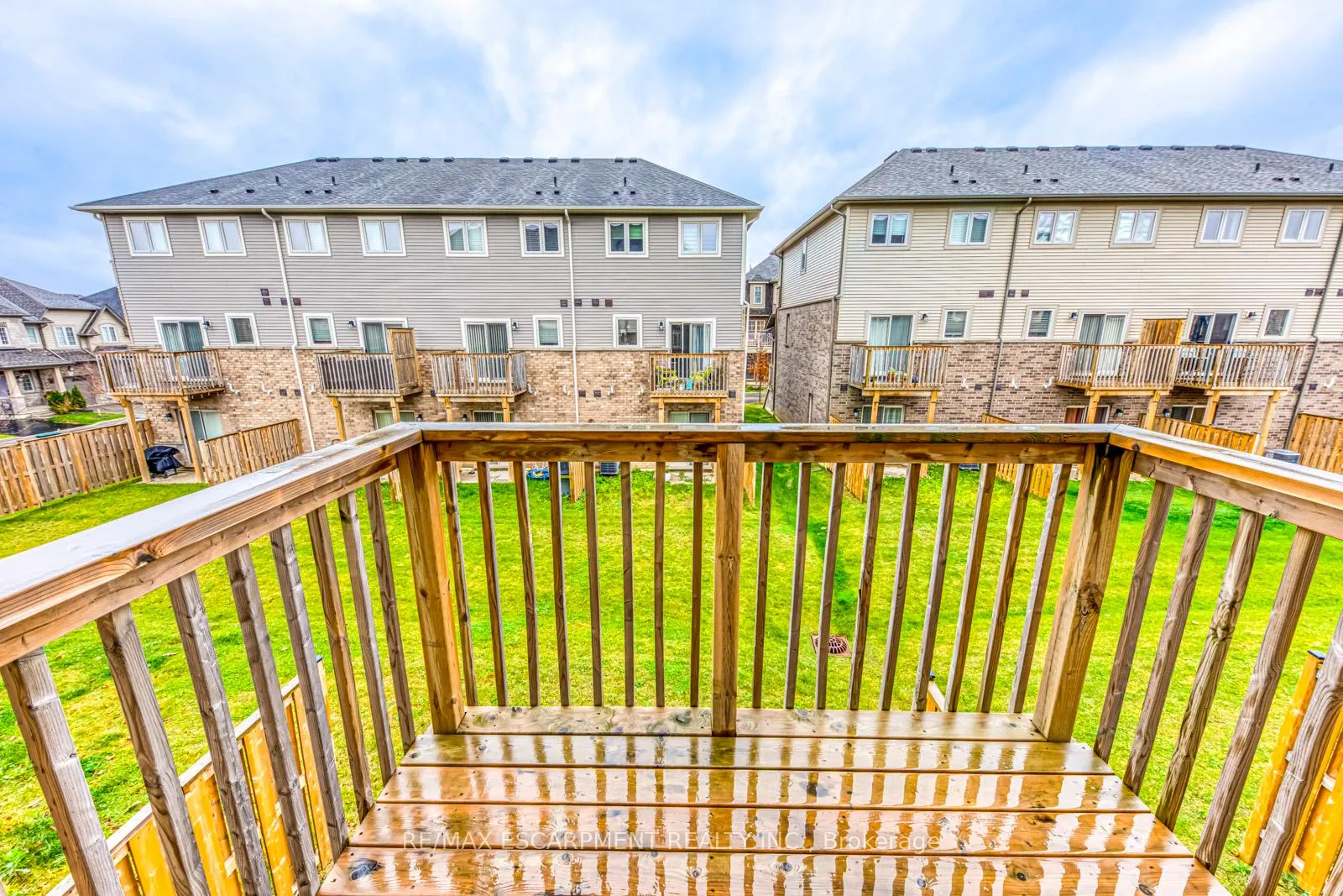 Photo 14 of 28 Barley Lane, Hamilton, Ancaster — HOMEH
