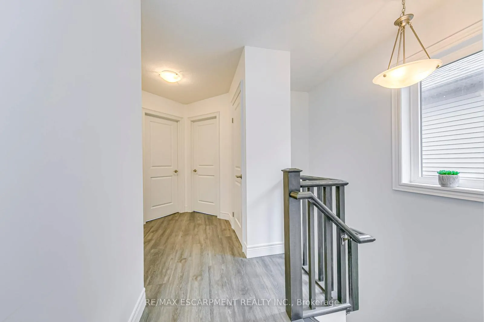 Photo 17 of 28 Barley Lane, Hamilton, Ancaster — HOMEH