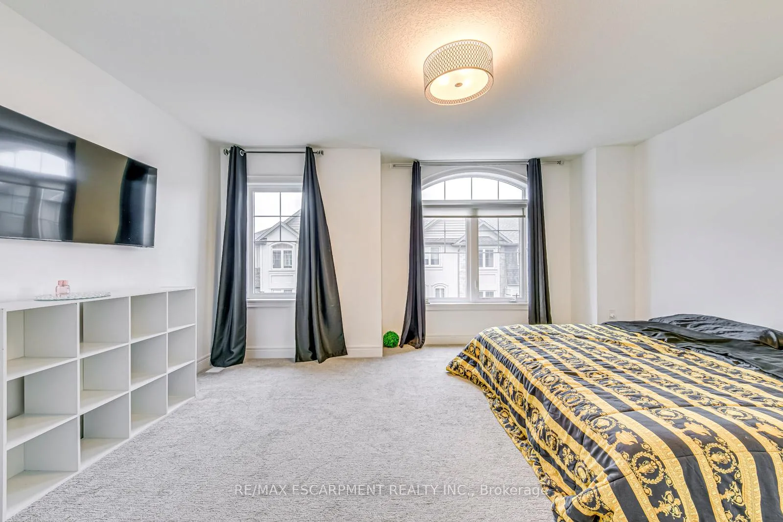 Photo 18 of 28 Barley Lane, Hamilton, Ancaster — HOMEH