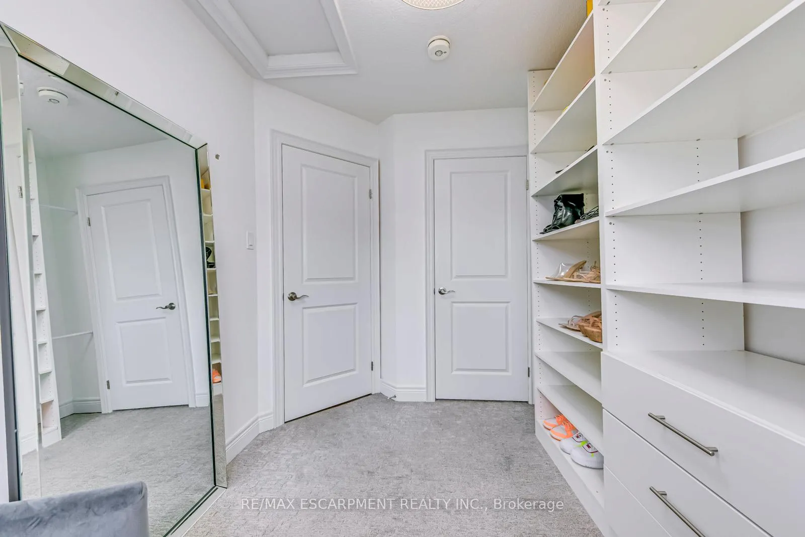 Photo 25 of 28 Barley Lane, Hamilton, Ancaster — HOMEH