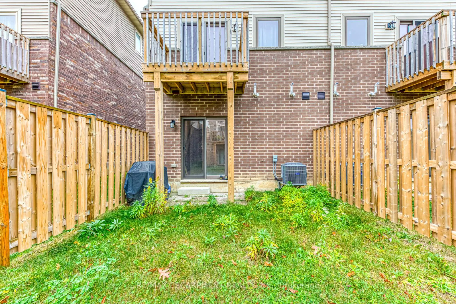 Photo 31 of 28 Barley Lane, Hamilton, Ancaster — HOMEH
