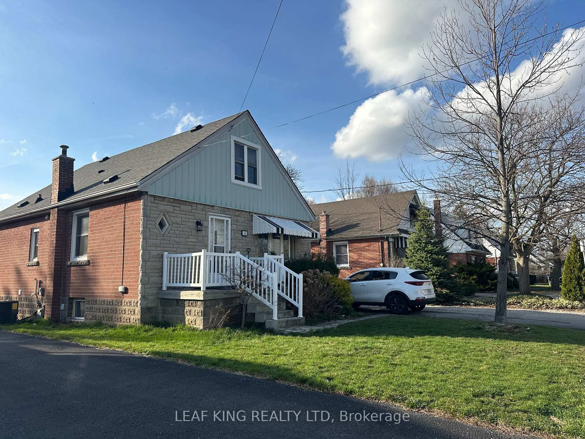 Photo 1 of 54 West 1st Street, Hamilton, Bonnington — HOMEH