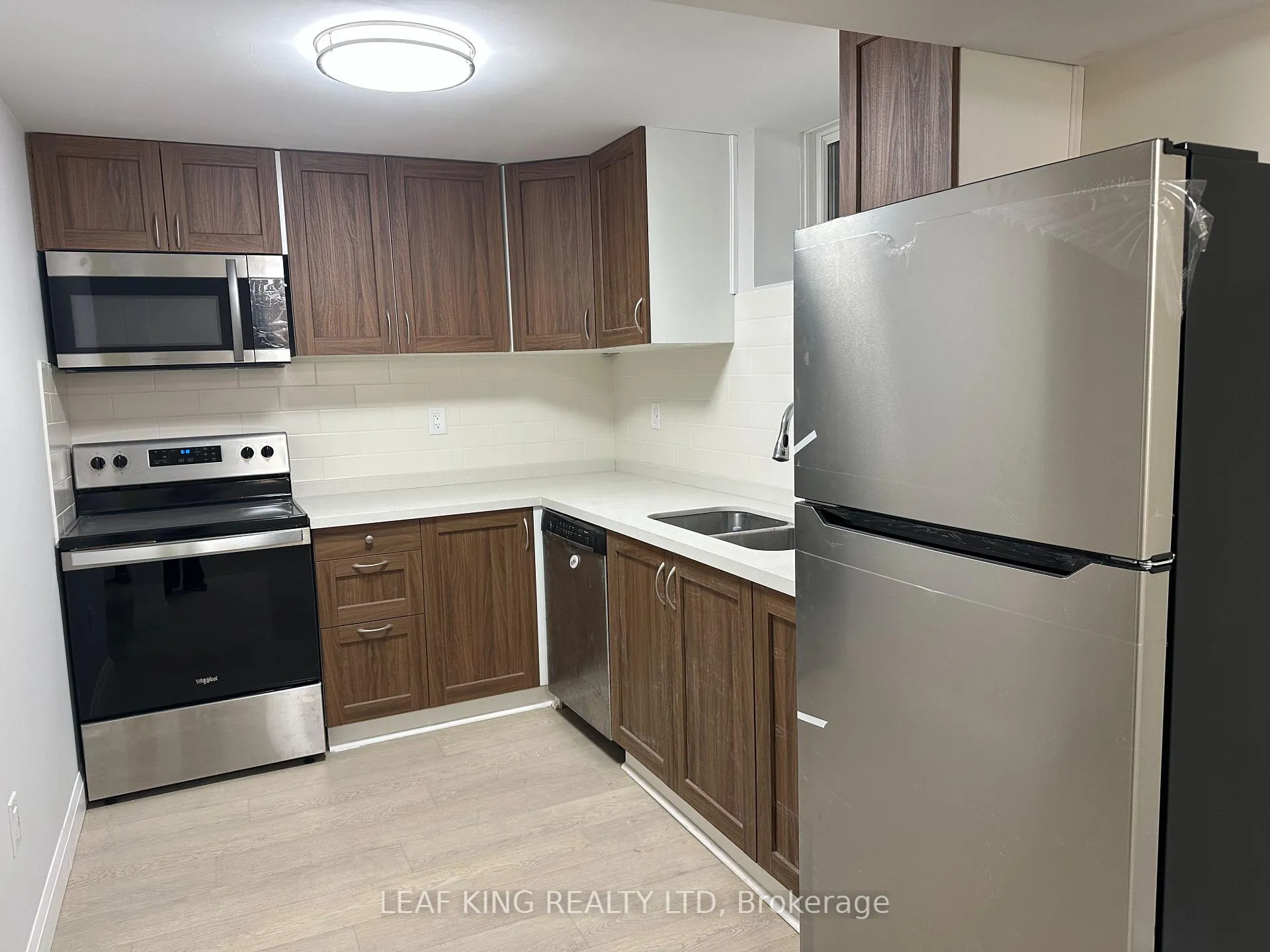 Photo 7 of 54 West 1st Street, Hamilton, Bonnington — HOMEH