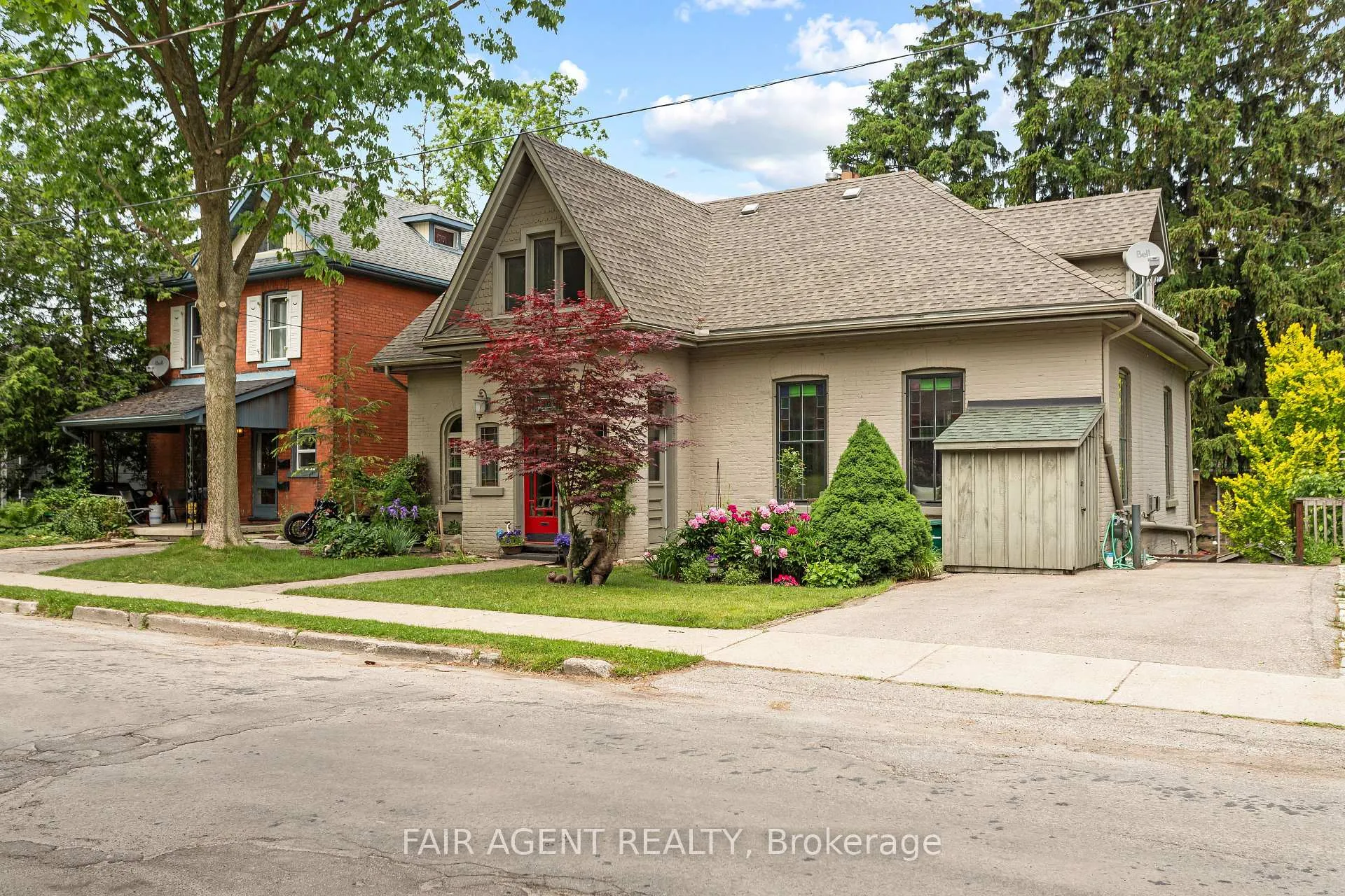 Photo 3 of 26 Daly Avenue, Stratford — HOMEH