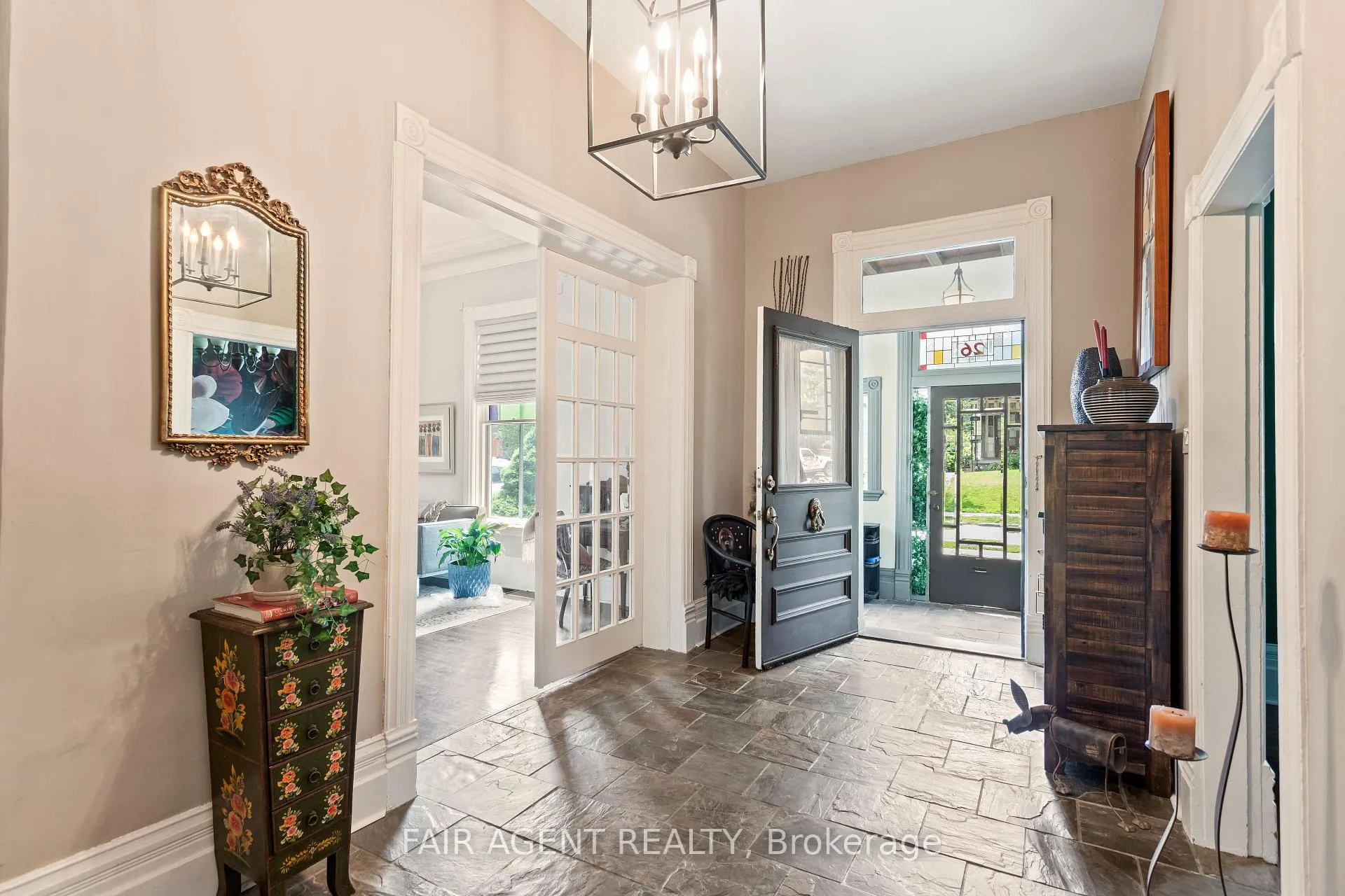 Photo 9 of 26 Daly Avenue, Stratford — HOMEH