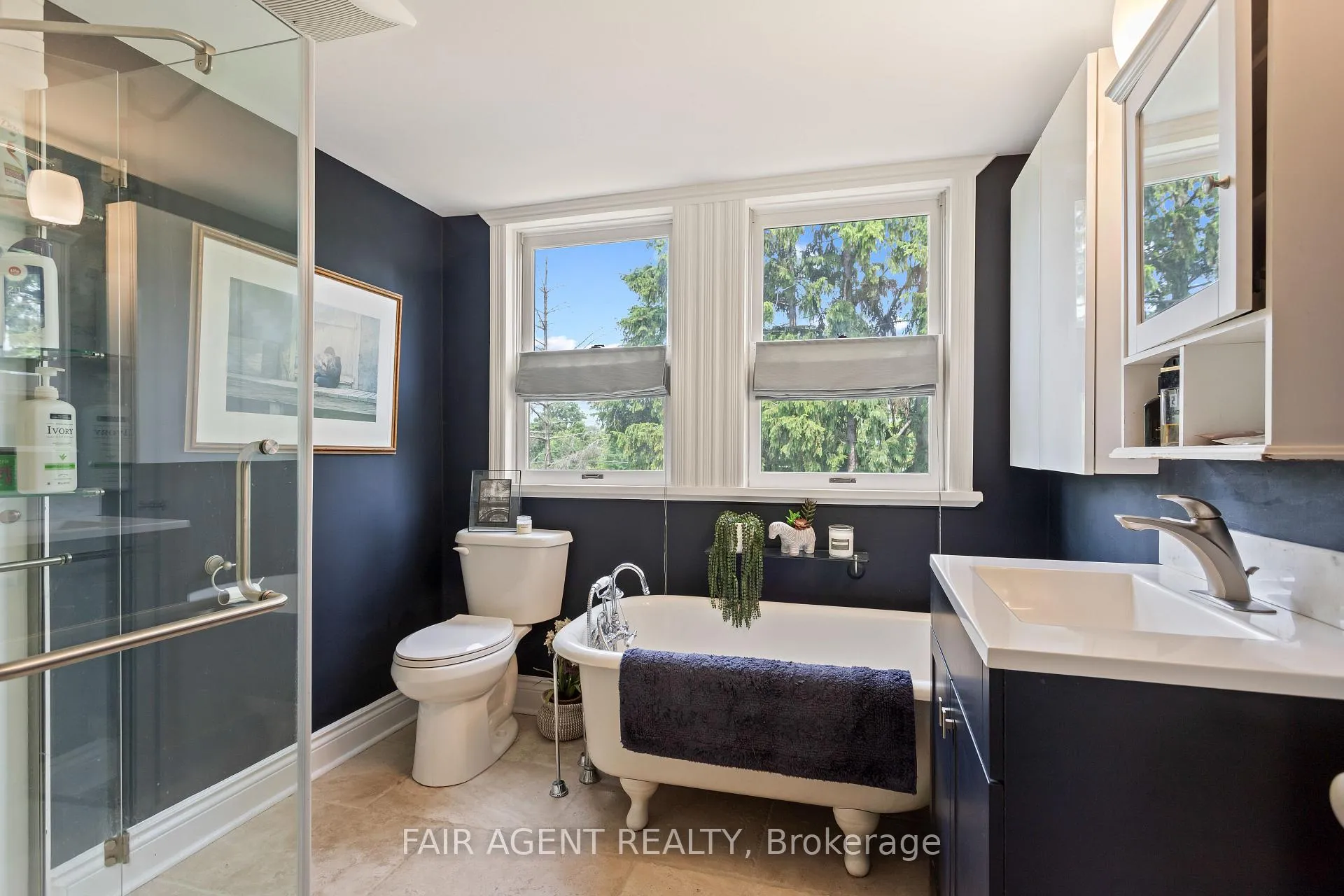 Photo 32 of 26 Daly Avenue, Stratford — HOMEH