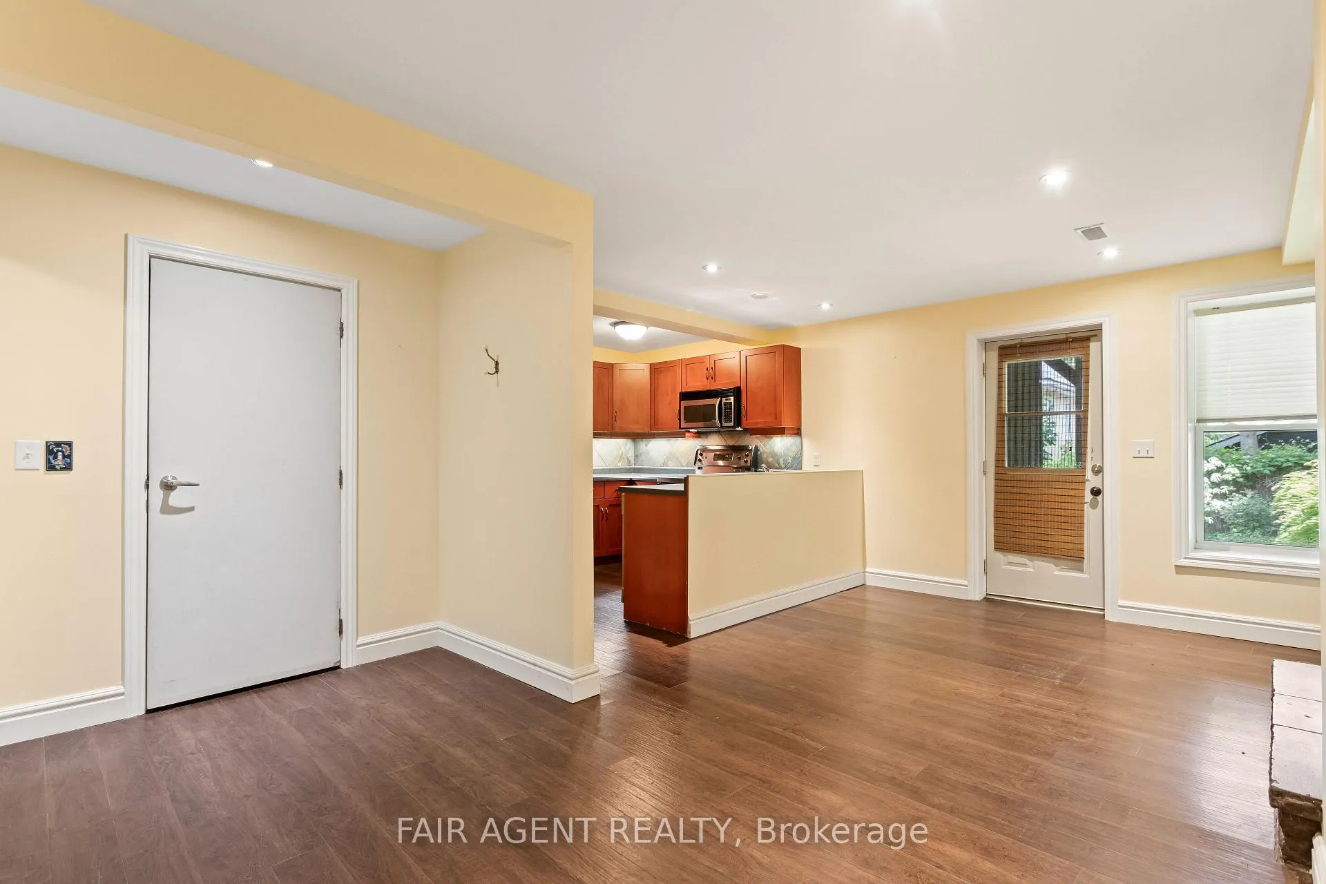 Photo 35 of 26 Daly Avenue, Stratford — HOMEH