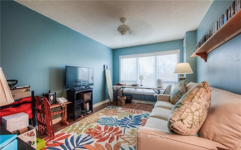 Photo 16 of Unit 808, 237 King Street W, Cambridge — HOMEH