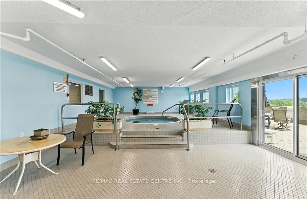 Photo 33 of Unit 808, 237 King Street W, Cambridge — HOMEH