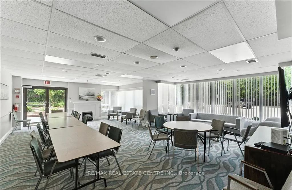 Photo 34 of Unit 808, 237 King Street W, Cambridge — HOMEH