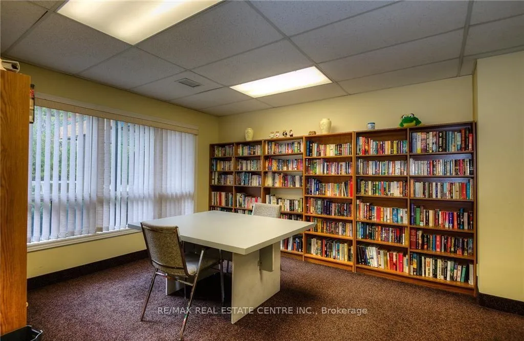 Photo 36 of Unit 808, 237 King Street W, Cambridge — HOMEH