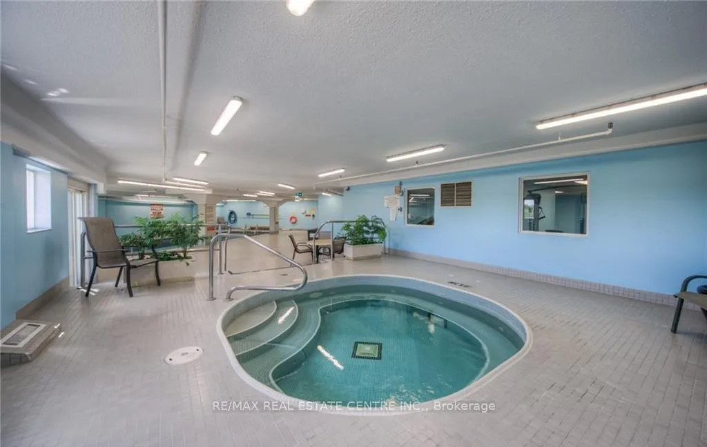 Photo 44 of Unit 808, 237 King Street W, Cambridge — HOMEH