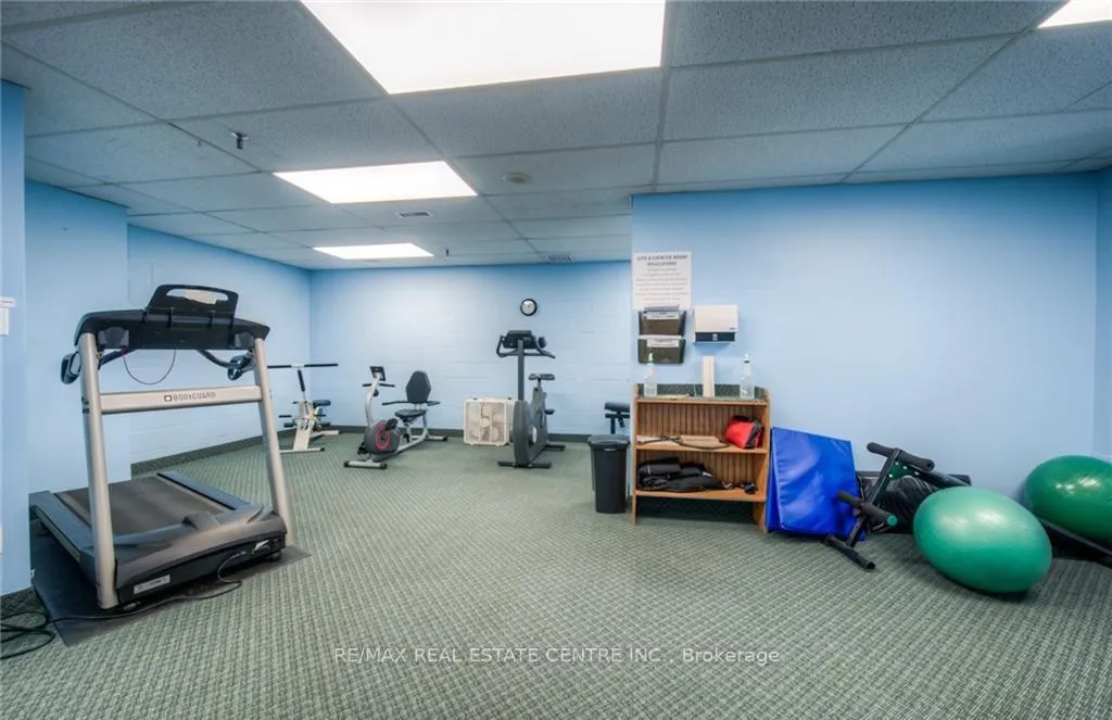 Photo 45 of Unit 808, 237 King Street W, Cambridge — HOMEH