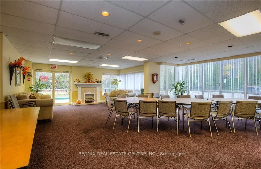 Photo 46 of Unit 808, 237 King Street W, Cambridge — HOMEH
