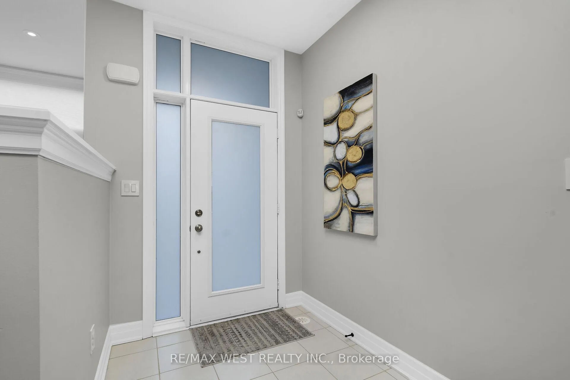 Photo 2 of 8208 Pine Valley Drive, Vaughan, East Woodbridge — HOMEH