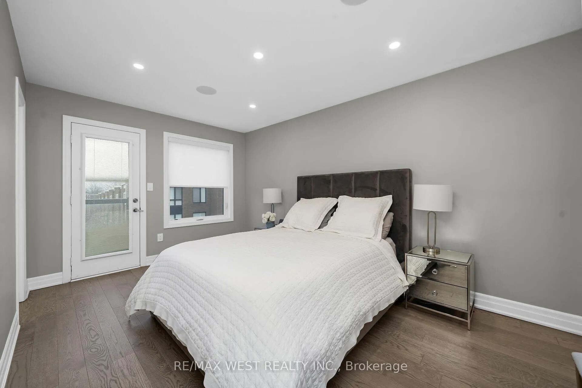 Photo 23 of 8208 Pine Valley Drive, Vaughan, East Woodbridge — HOMEH