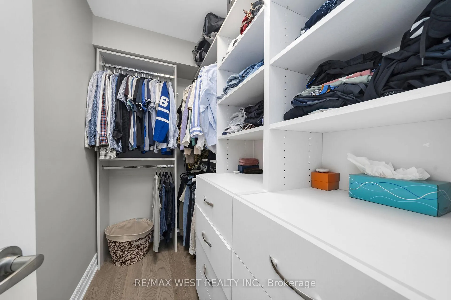 Photo 29 of 8208 Pine Valley Drive, Vaughan, East Woodbridge — HOMEH