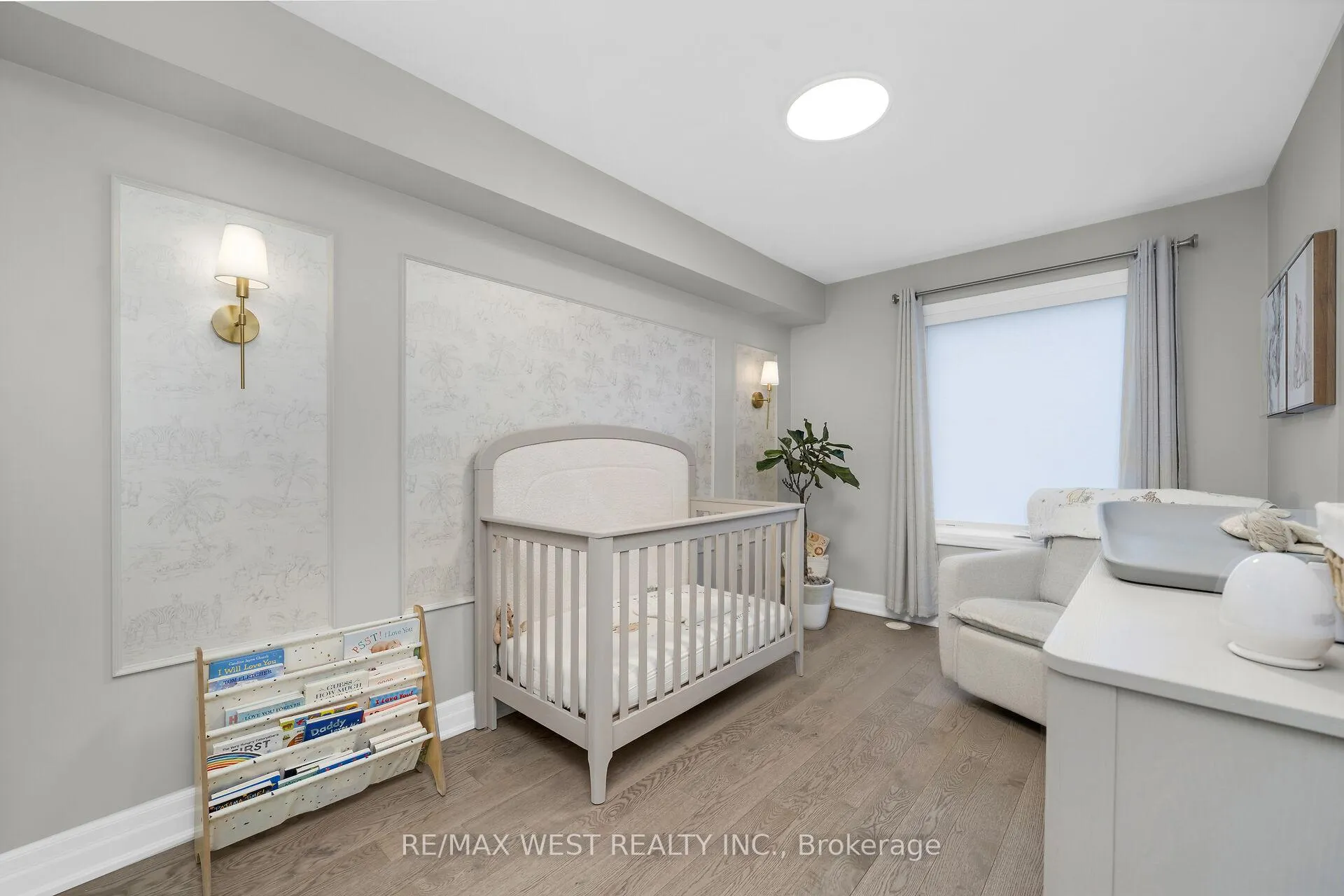 Photo 30 of 8208 Pine Valley Drive, Vaughan, East Woodbridge — HOMEH