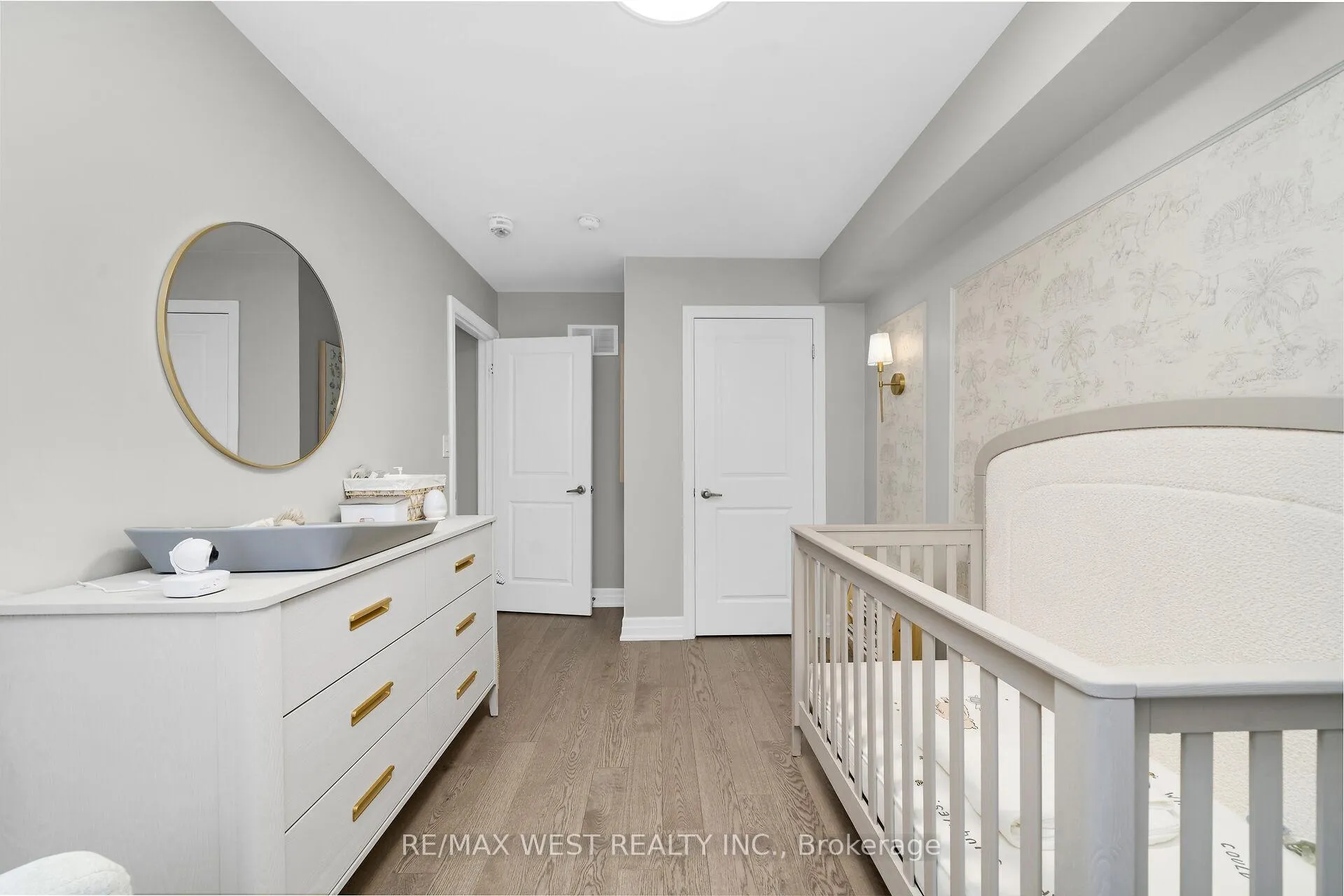Photo 31 of 8208 Pine Valley Drive, Vaughan, East Woodbridge — HOMEH