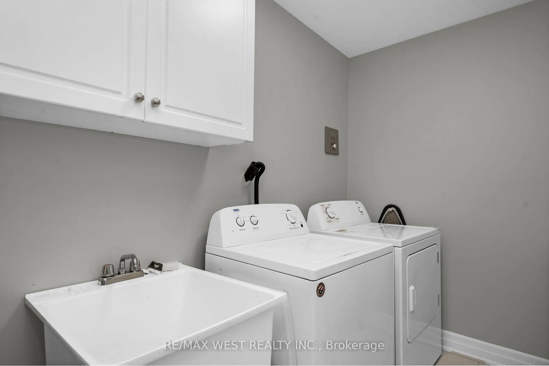 Photo 35 of 8208 Pine Valley Drive, Vaughan, East Woodbridge — HOMEH
