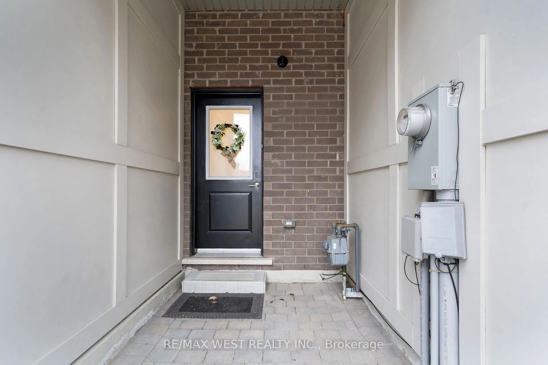 Photo 37 of 8208 Pine Valley Drive, Vaughan, East Woodbridge — HOMEH