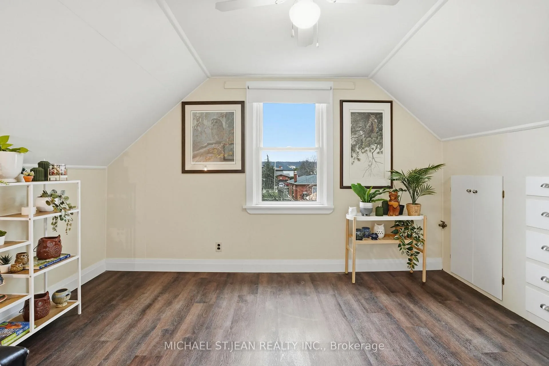 Photo 18 of 336 Barton Street, Hamilton, Stoney Creek — HOMEH