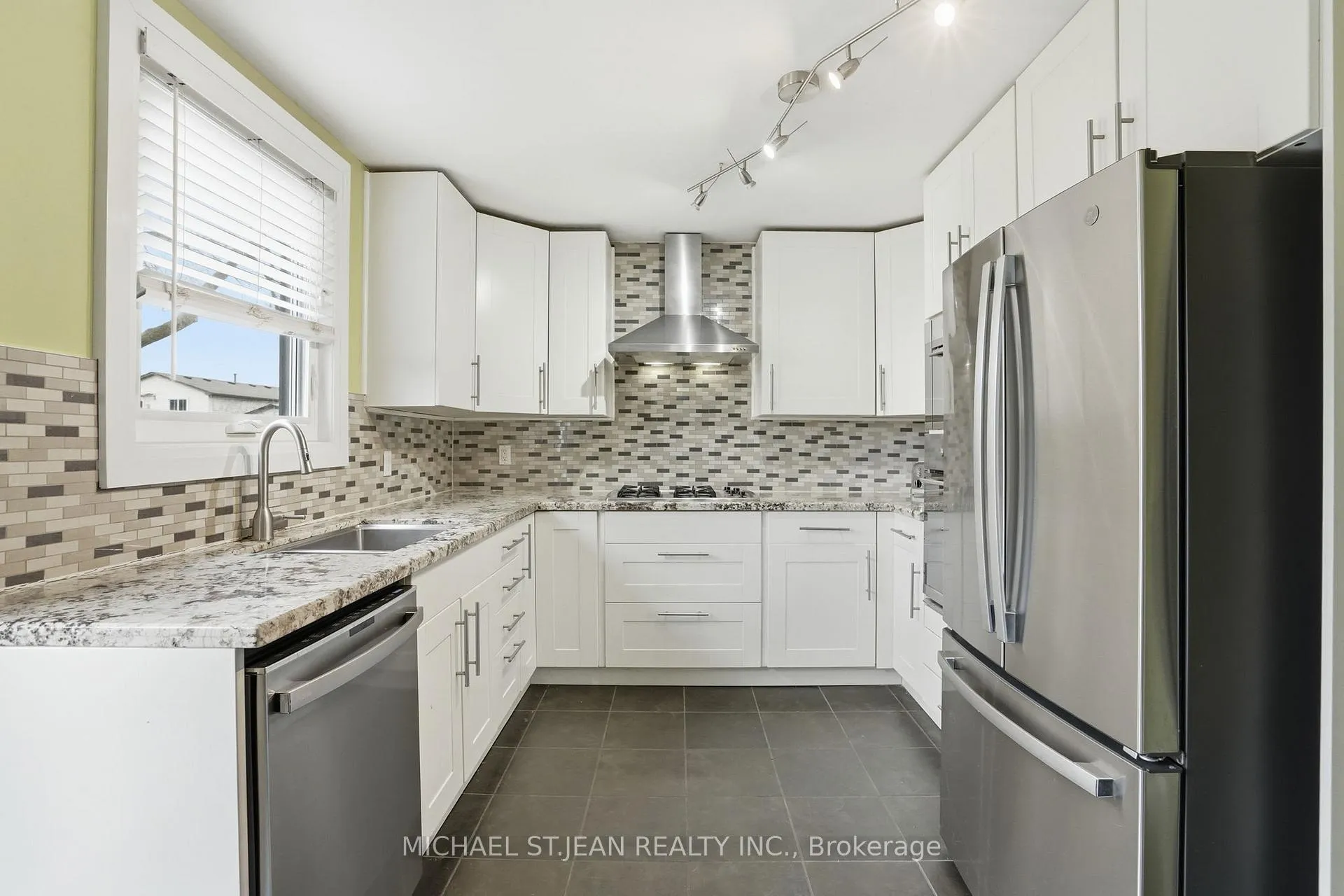 Photo 27 of 336 Barton Street, Hamilton, Stoney Creek — HOMEH