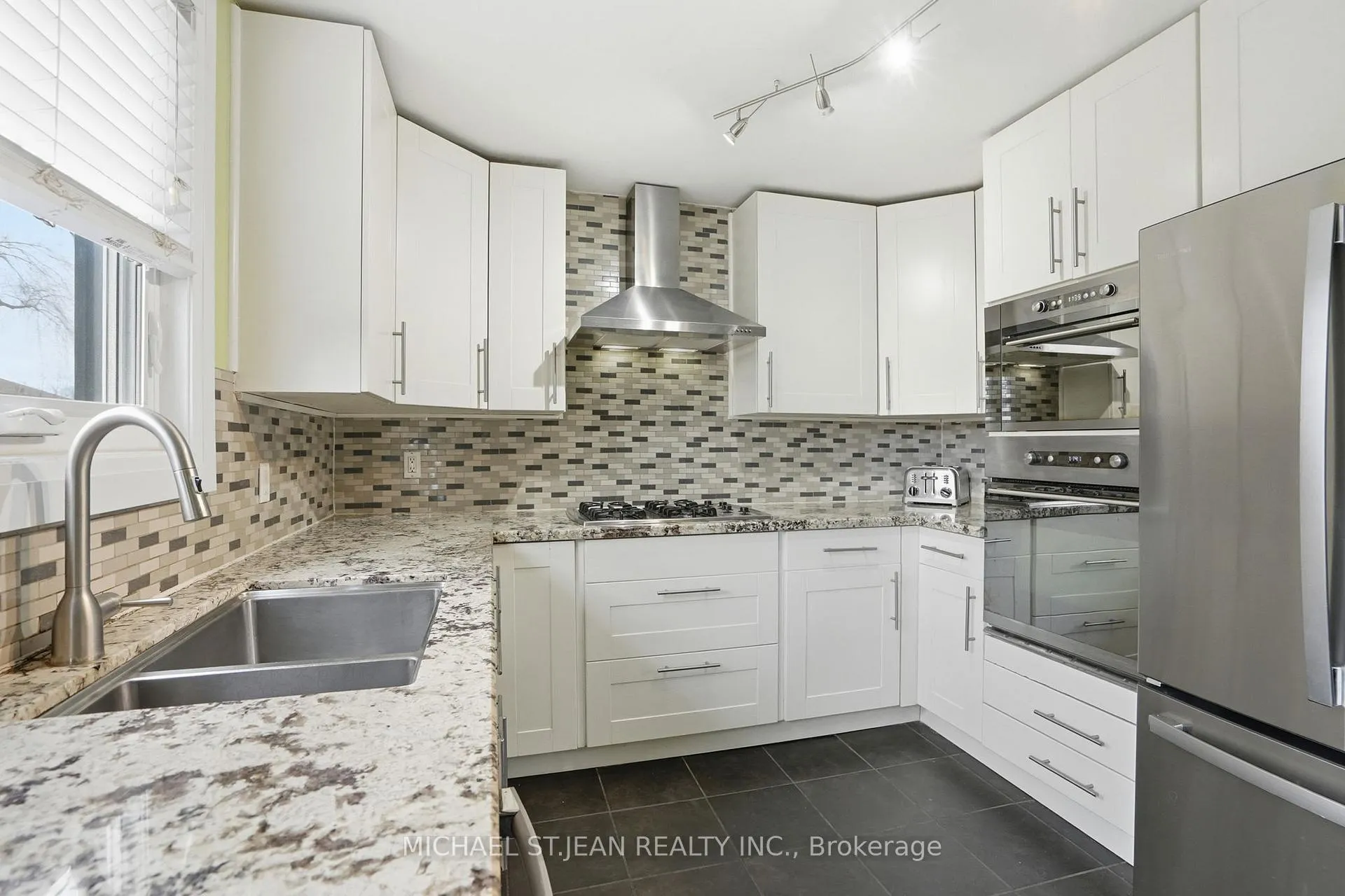 Photo 28 of 336 Barton Street, Hamilton, Stoney Creek — HOMEH