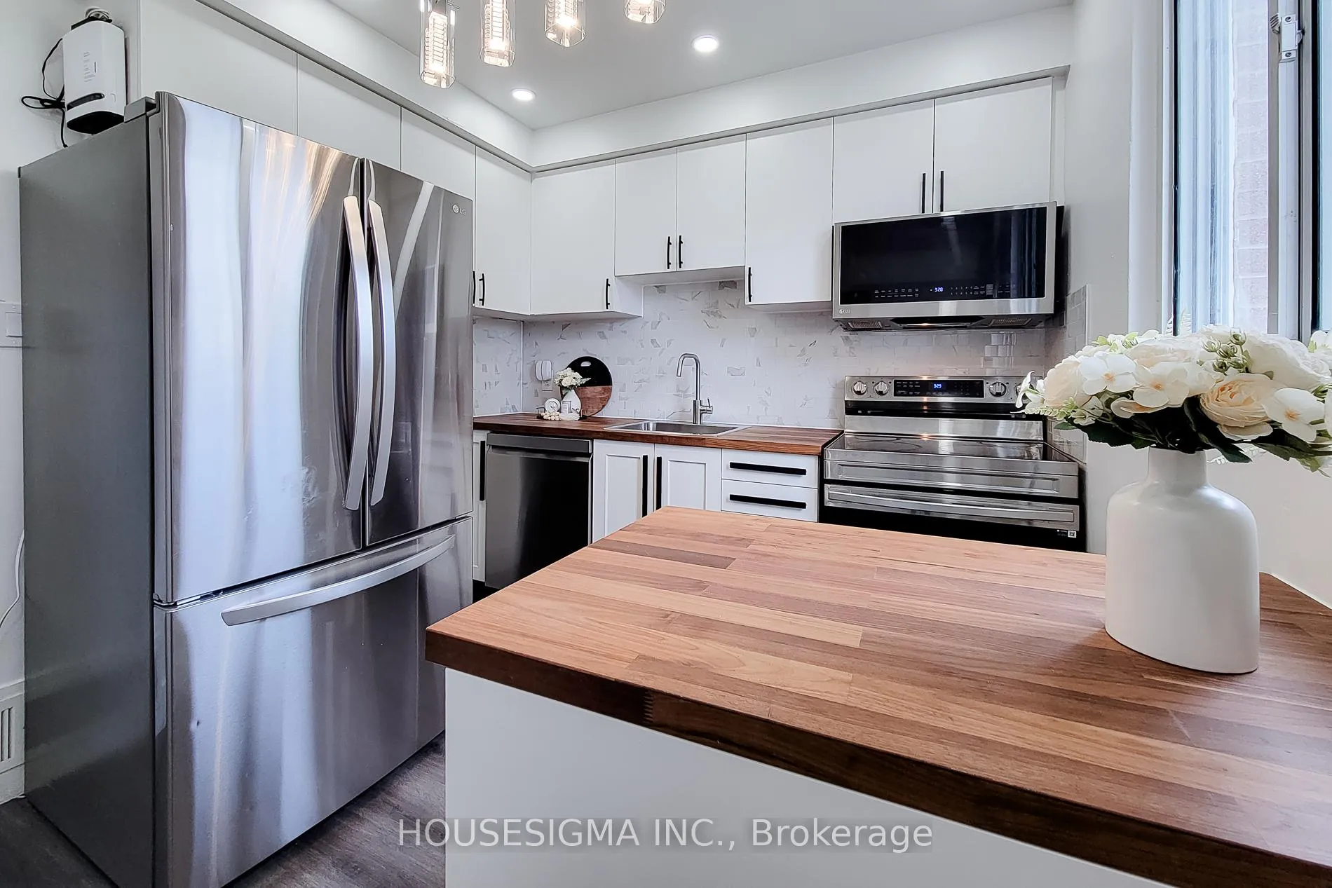 Photo 11 of 5 Martha Street, Hamilton, McQuesten — HOMEH