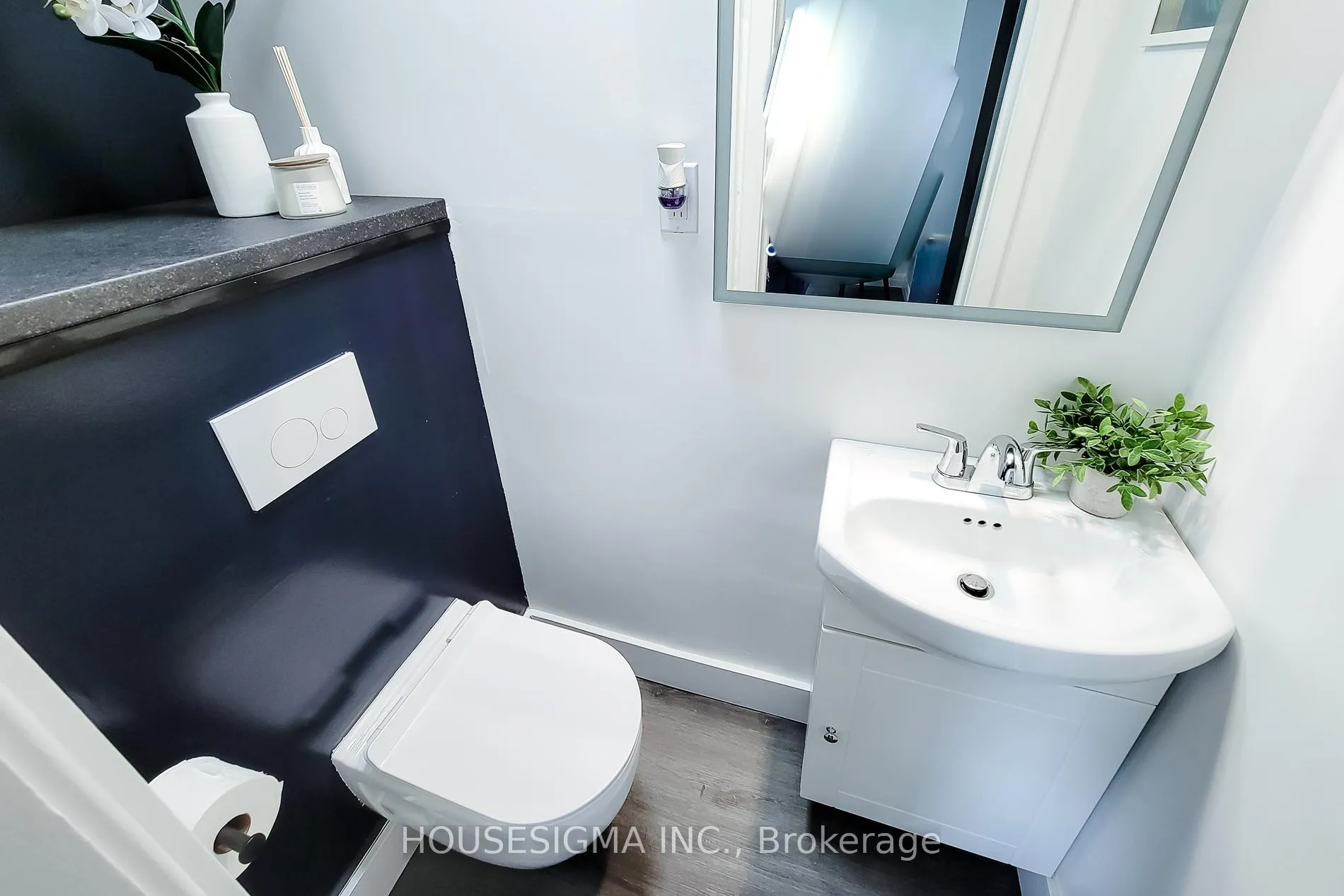Photo 20 of 5 Martha Street, Hamilton, McQuesten — HOMEH