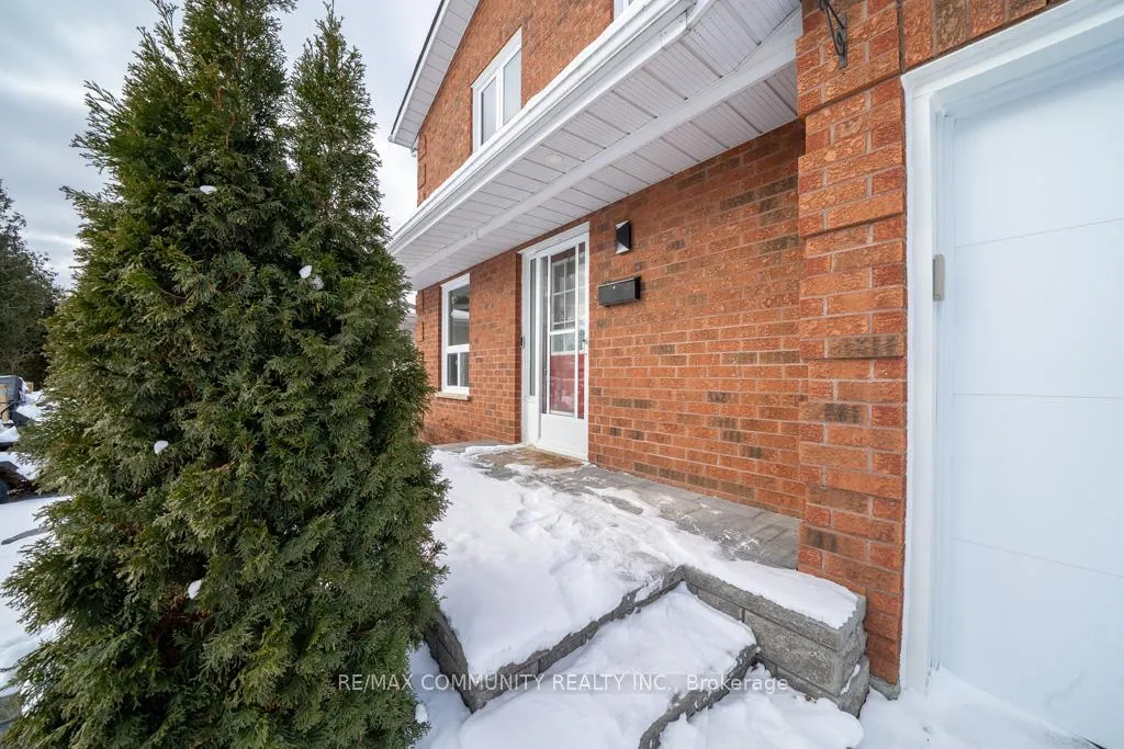 Photo 6 of 140 Orchard Heights Drive, Clarington, Newcastle — HOMEH