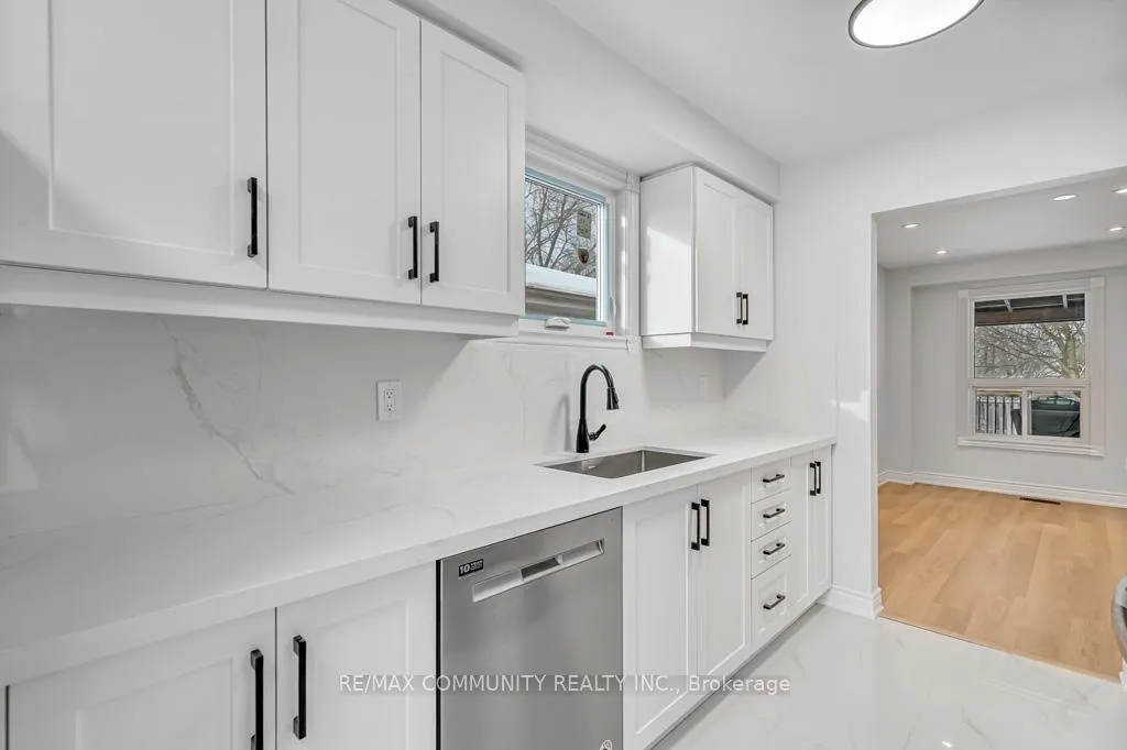 Photo 11 of 140 Orchard Heights Drive, Clarington, Newcastle — HOMEH