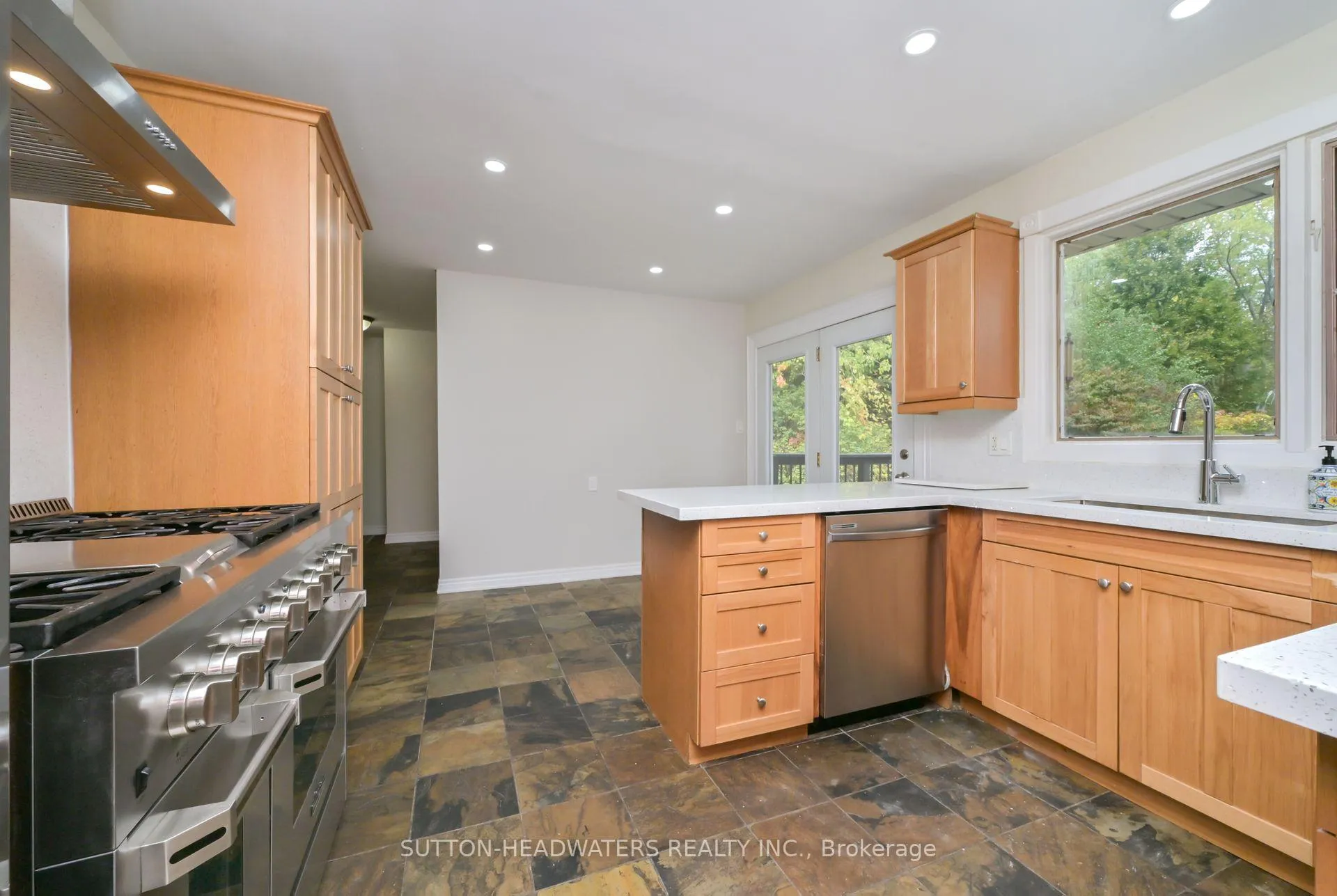 Photo 49 of 5 Cedar Drive, Caledon, Rural Caledon — HOMEH