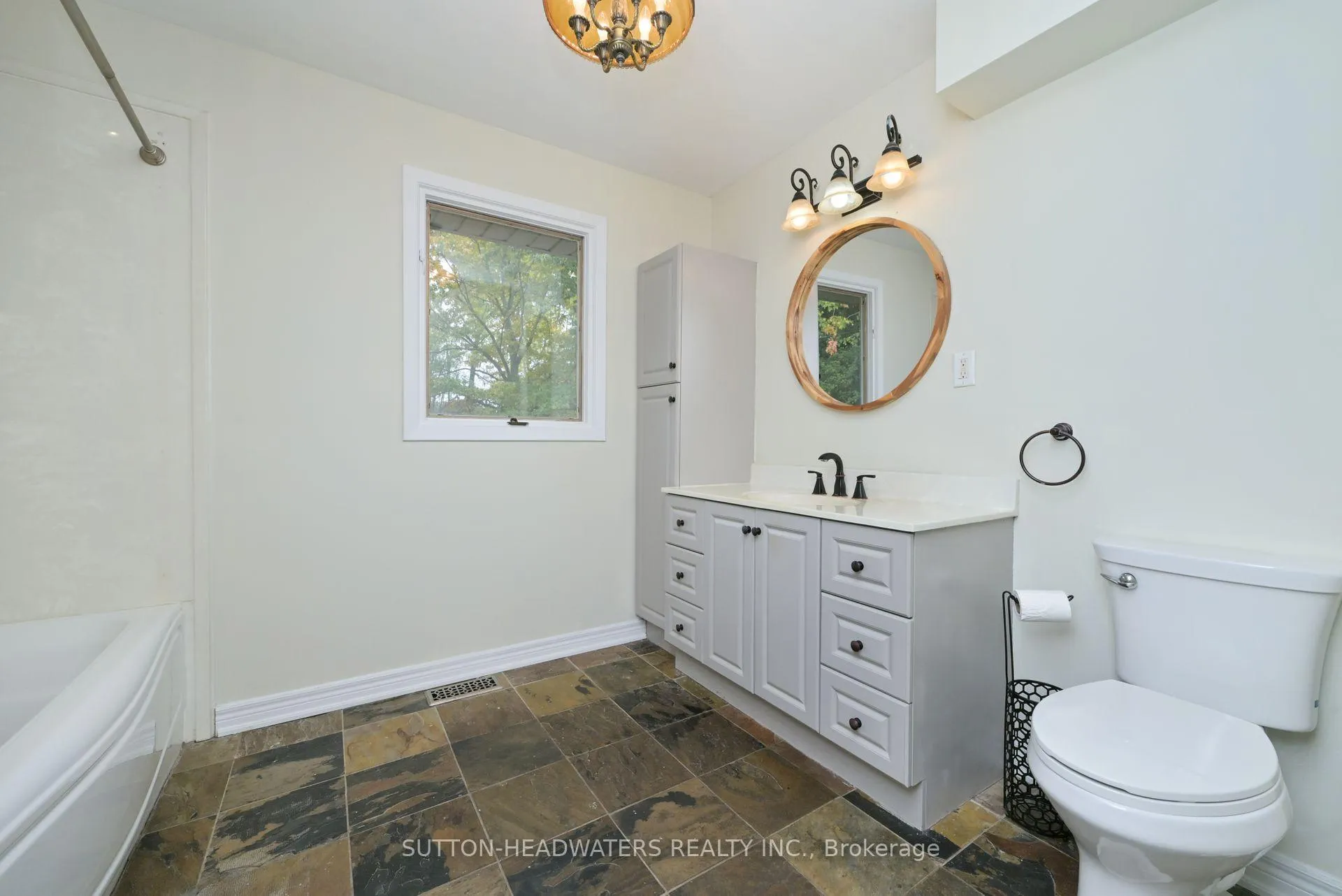 Photo 287 of 5 Cedar Drive, Caledon, Rural Caledon — HOMEH