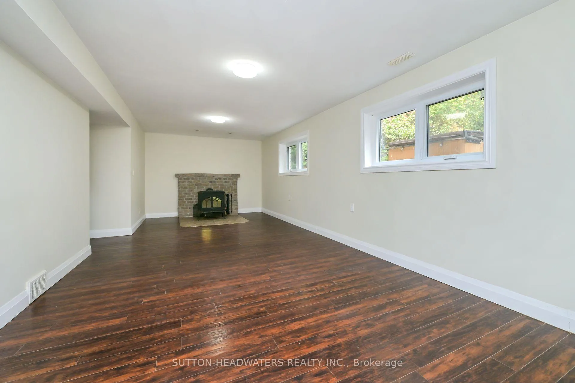 Photo 558 of 5 Cedar Drive, Caledon, Rural Caledon — HOMEH