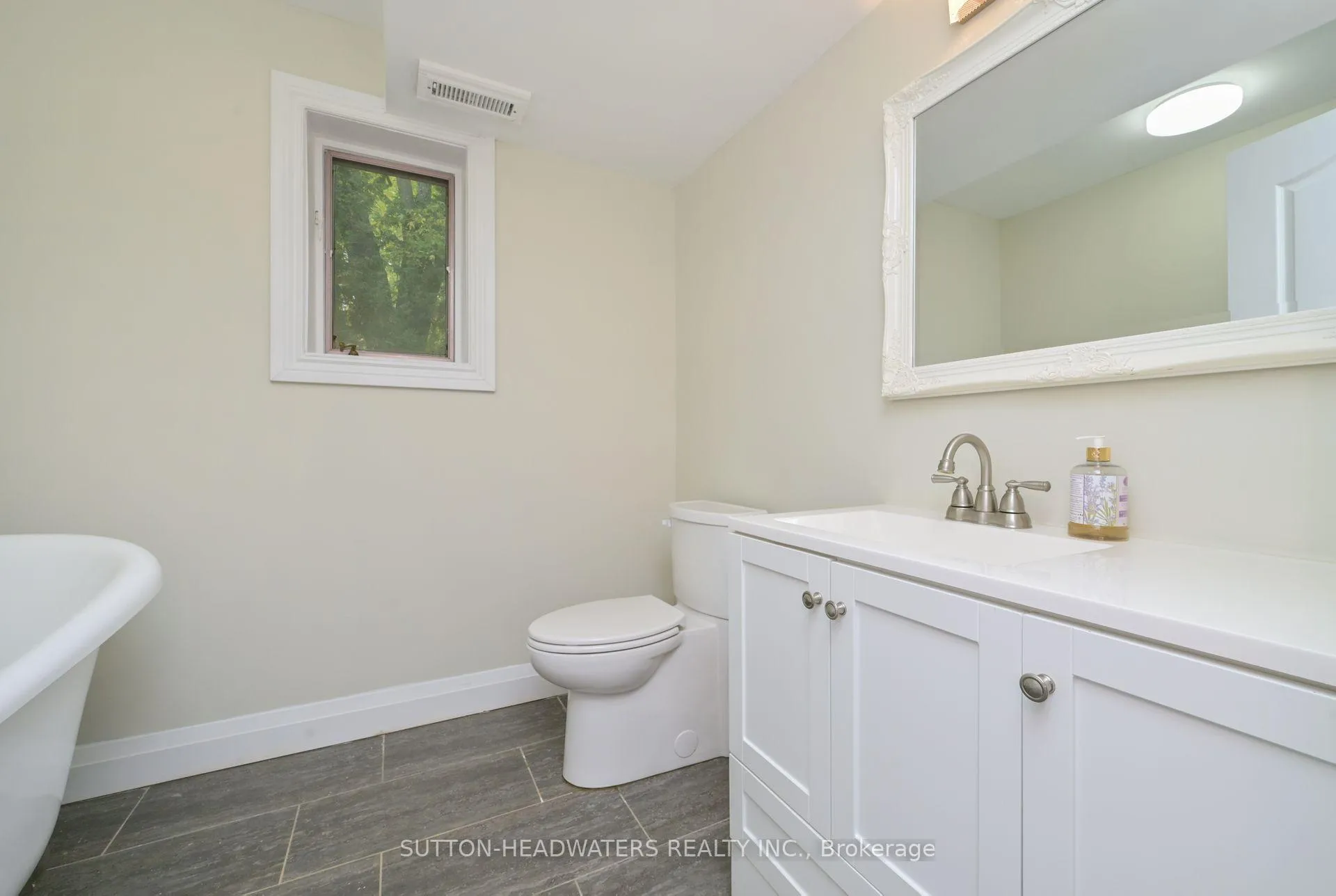 Photo 315 of 5 Cedar Drive, Caledon, Rural Caledon — HOMEH