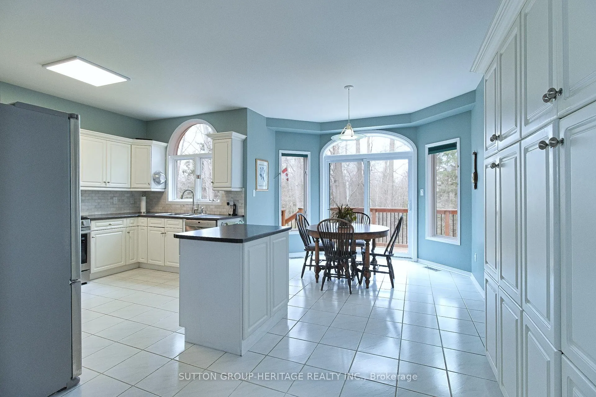 Photo 10 of 876 Darwin Drive, Pickering, Dunbarton — HOMEH