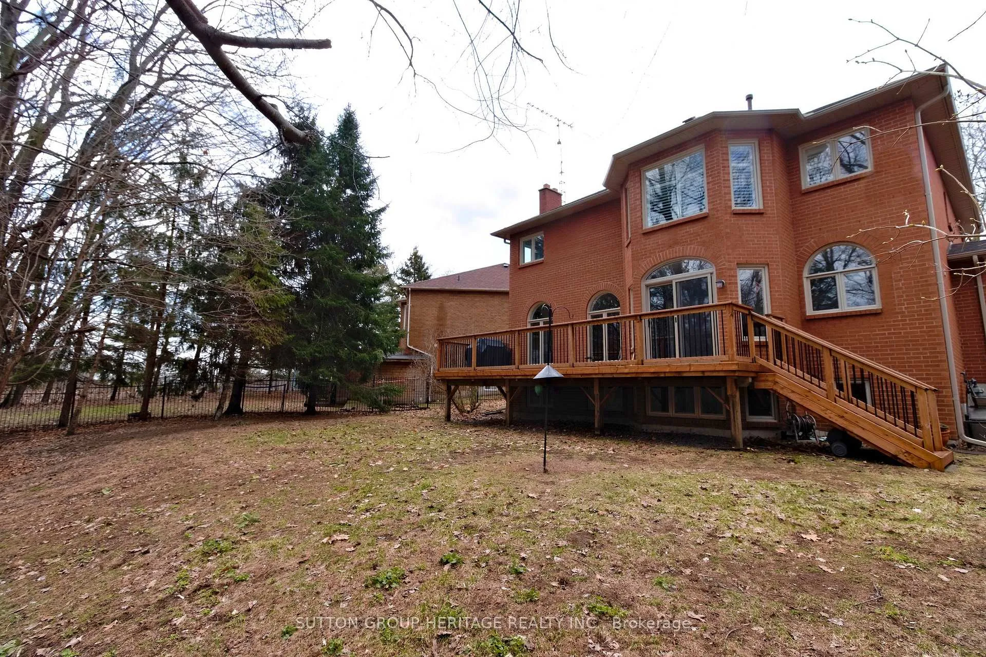 Photo 38 of 876 Darwin Drive, Pickering, Dunbarton — HOMEH