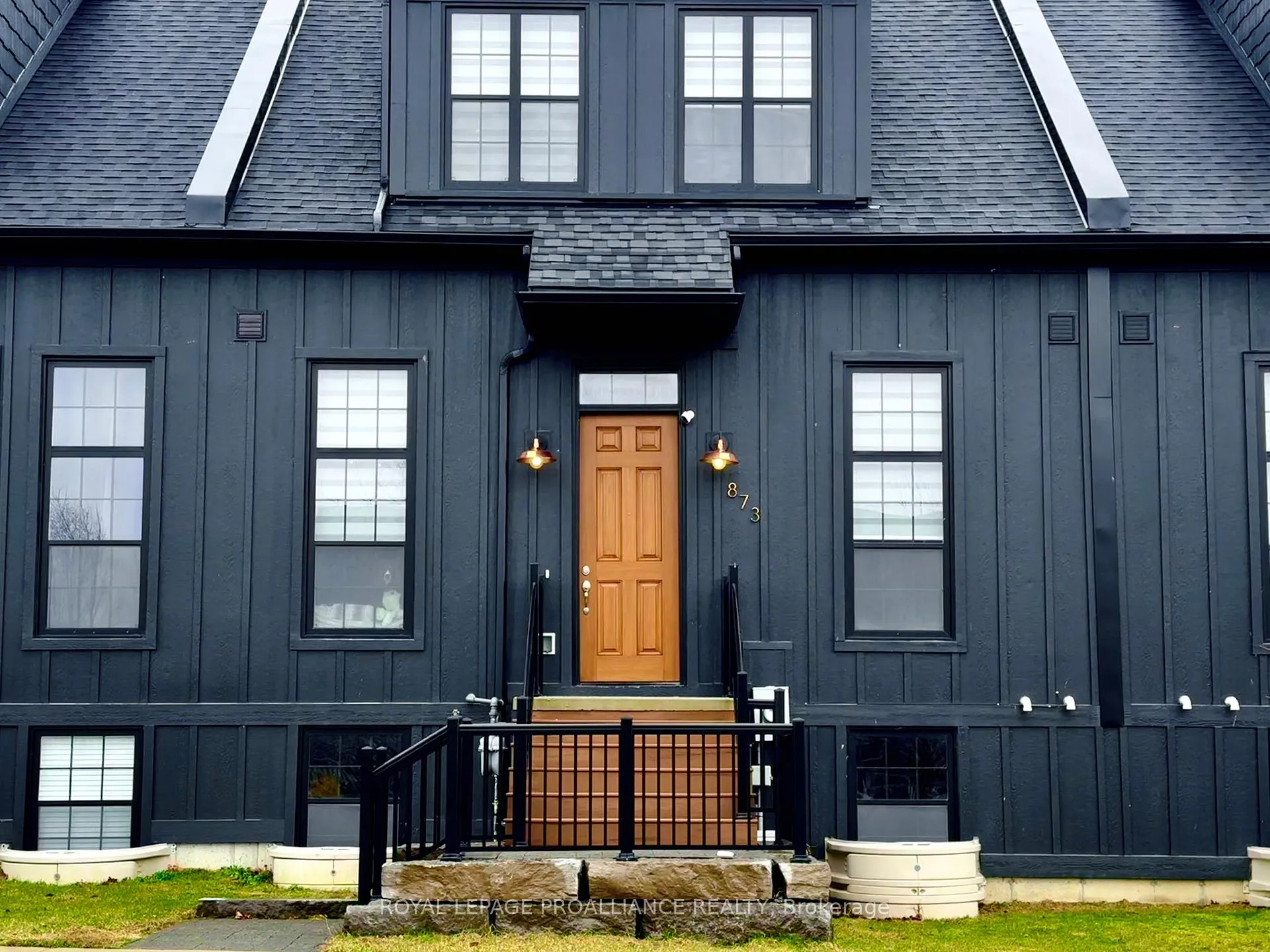 Photo 2 of 873 Charles Wilson Parkway, Cobourg — HOMEH