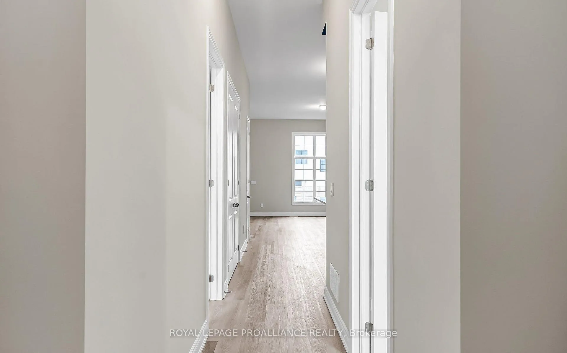 Photo 3 of 873 Charles Wilson Parkway, Cobourg — HOMEH