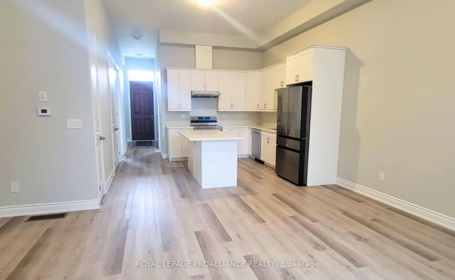Photo 12 of 873 Charles Wilson Parkway, Cobourg — HOMEH