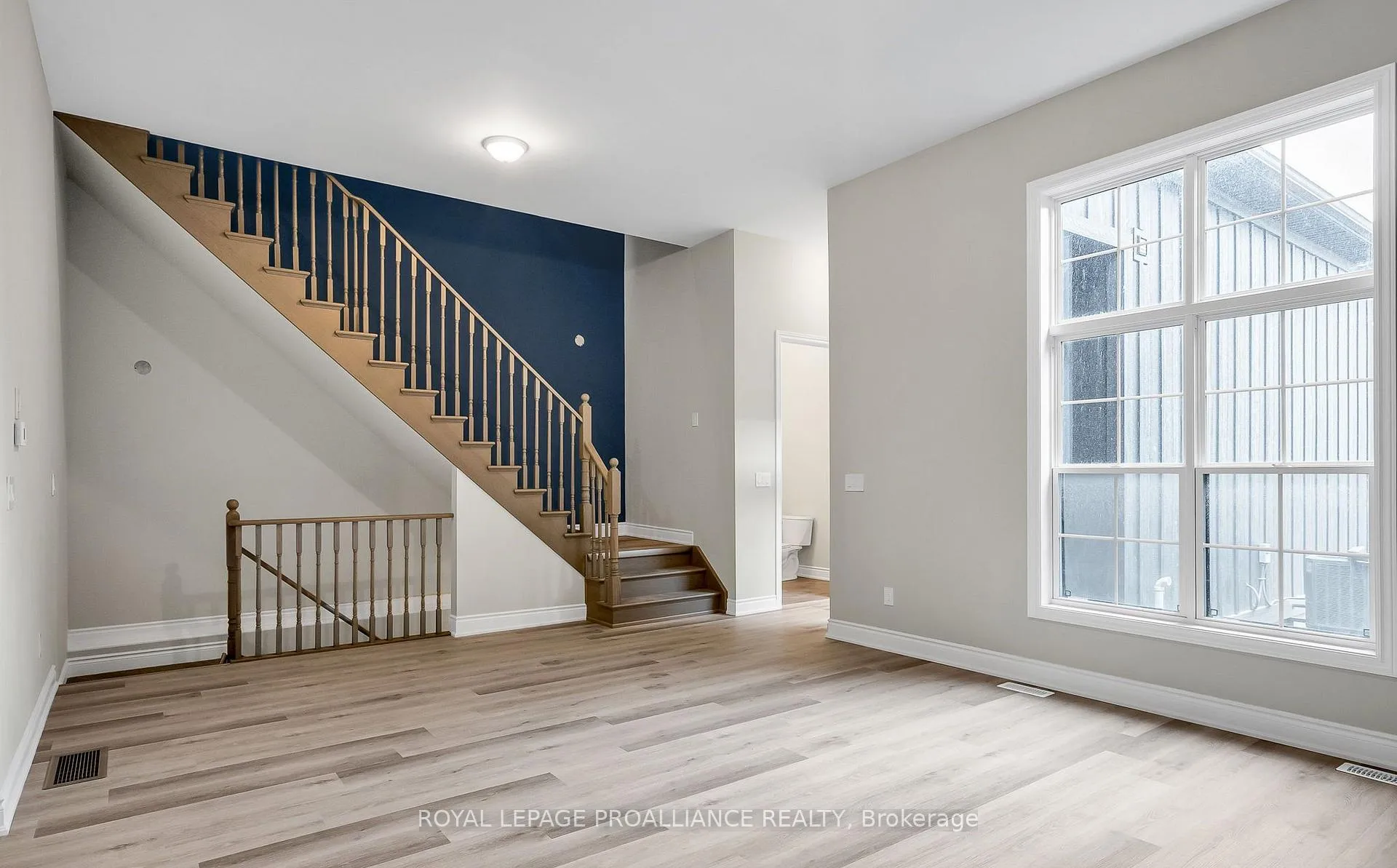 Photo 15 of 873 Charles Wilson Parkway, Cobourg — HOMEH