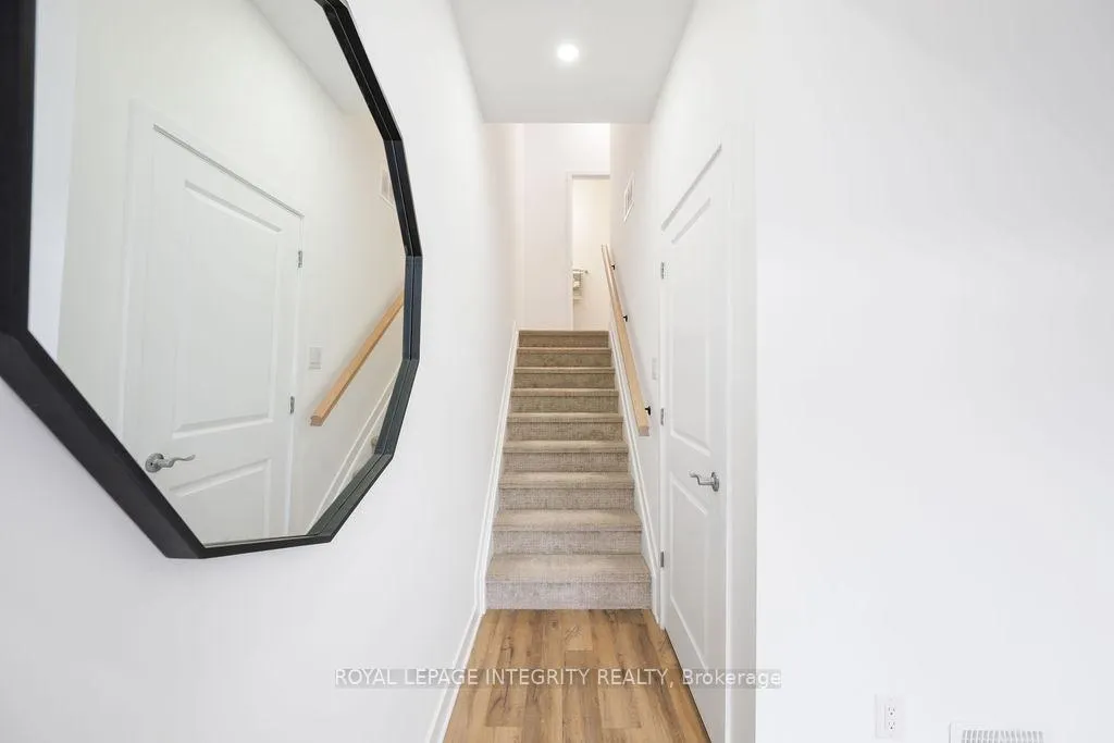 Photo 3 of 182 Visor Private, Ottawa, Kanata - Emerald Meadows/Trailwest — HOMEH