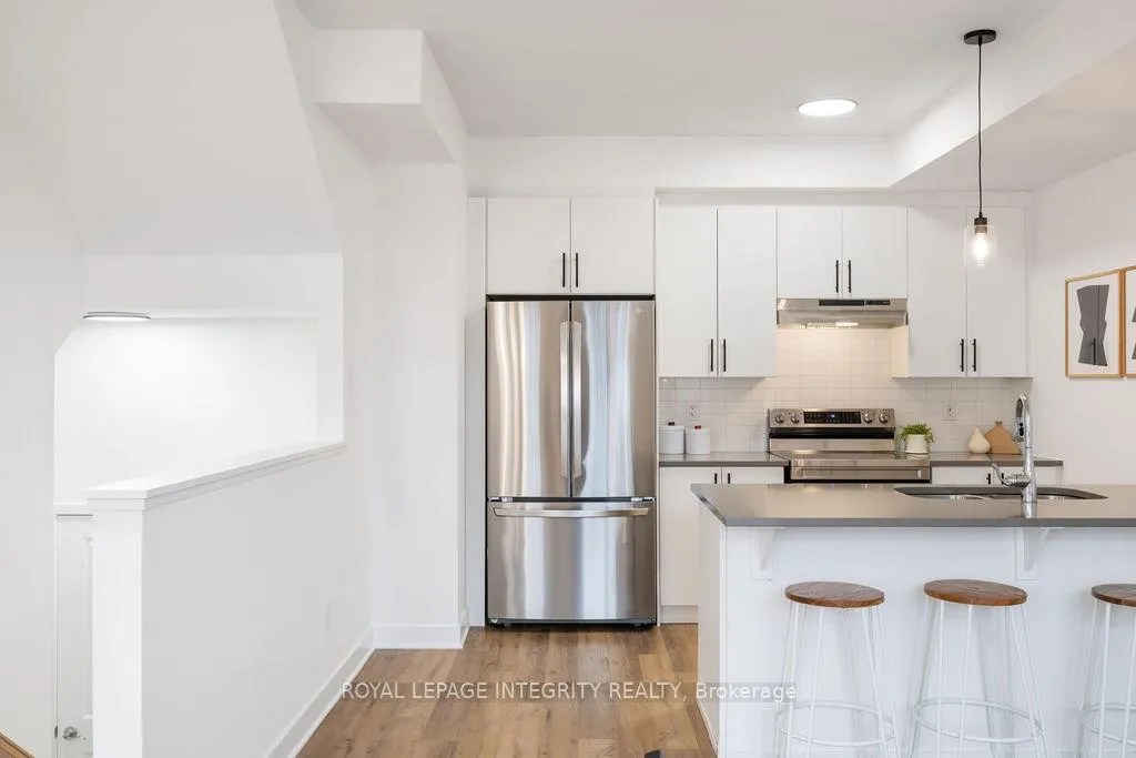 Photo 5 of 182 Visor Private, Ottawa, Kanata - Emerald Meadows/Trailwest — HOMEH