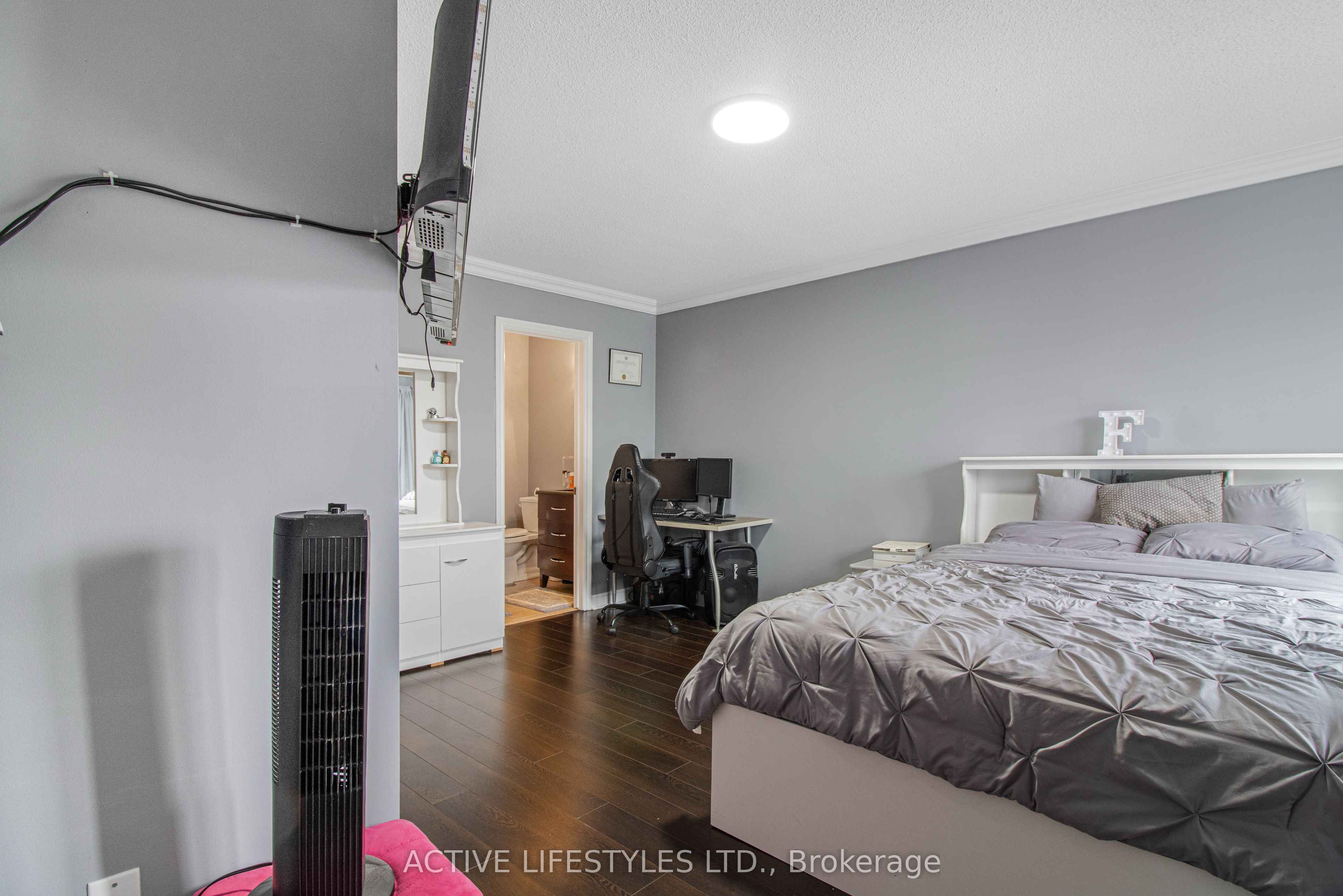 Photo 8 of Unit 59, 10 Hartnell Square, Brampton, Central Park — HOMEH