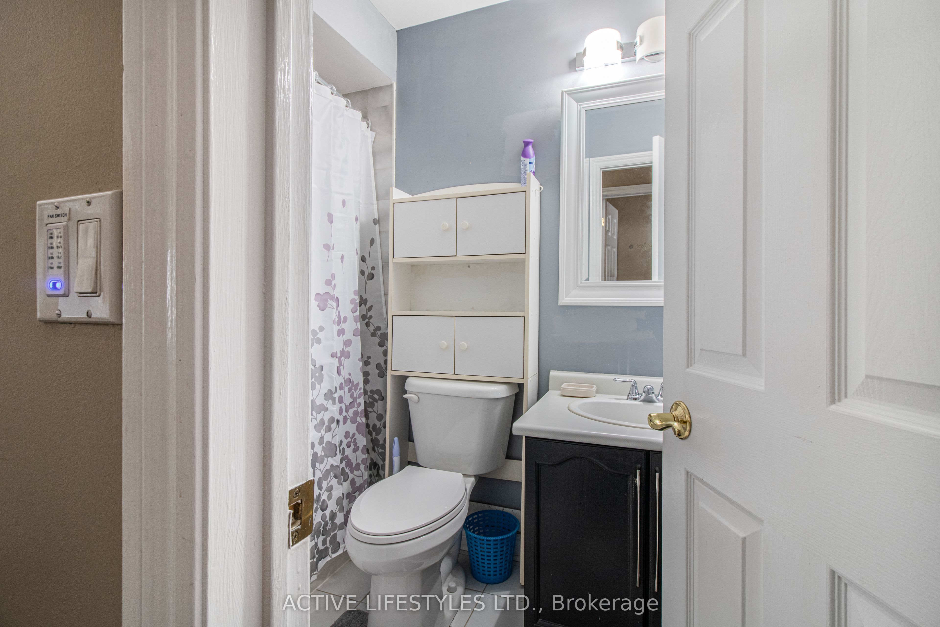 Photo 9 of Unit 59, 10 Hartnell Square, Brampton, Central Park — HOMEH