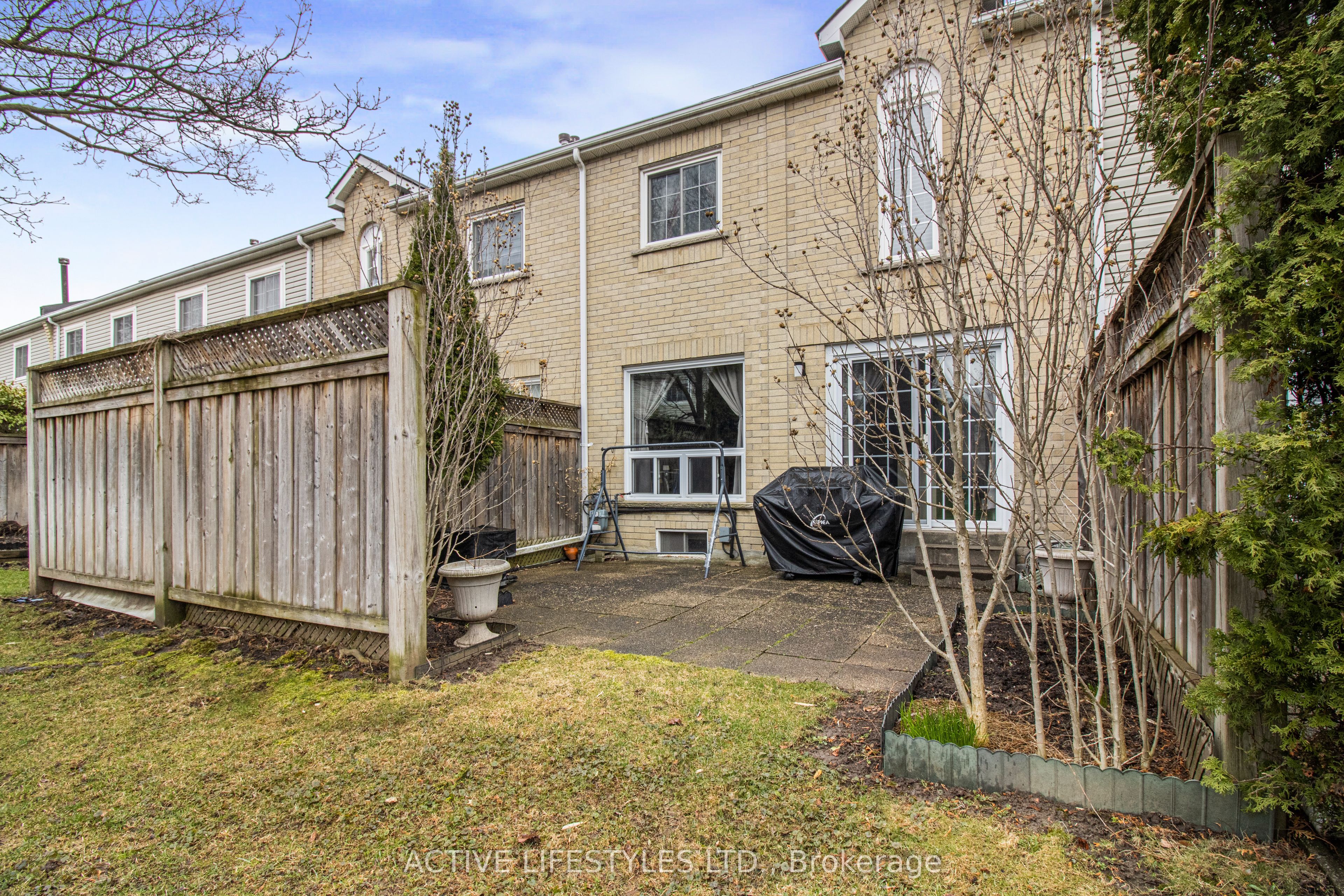 Photo 11 of Unit 59, 10 Hartnell Square, Brampton, Central Park — HOMEH