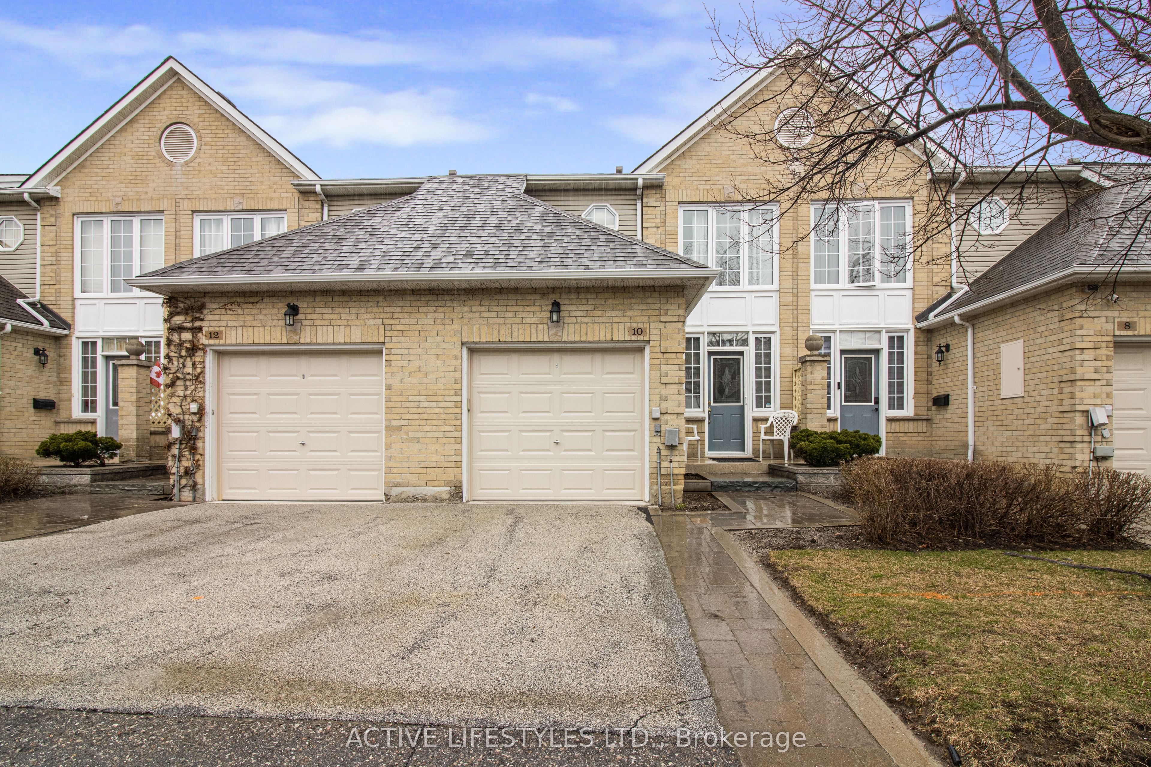 Photo 1 of Unit 59, 10 Hartnell Square, Brampton, Central Park — HOMEH