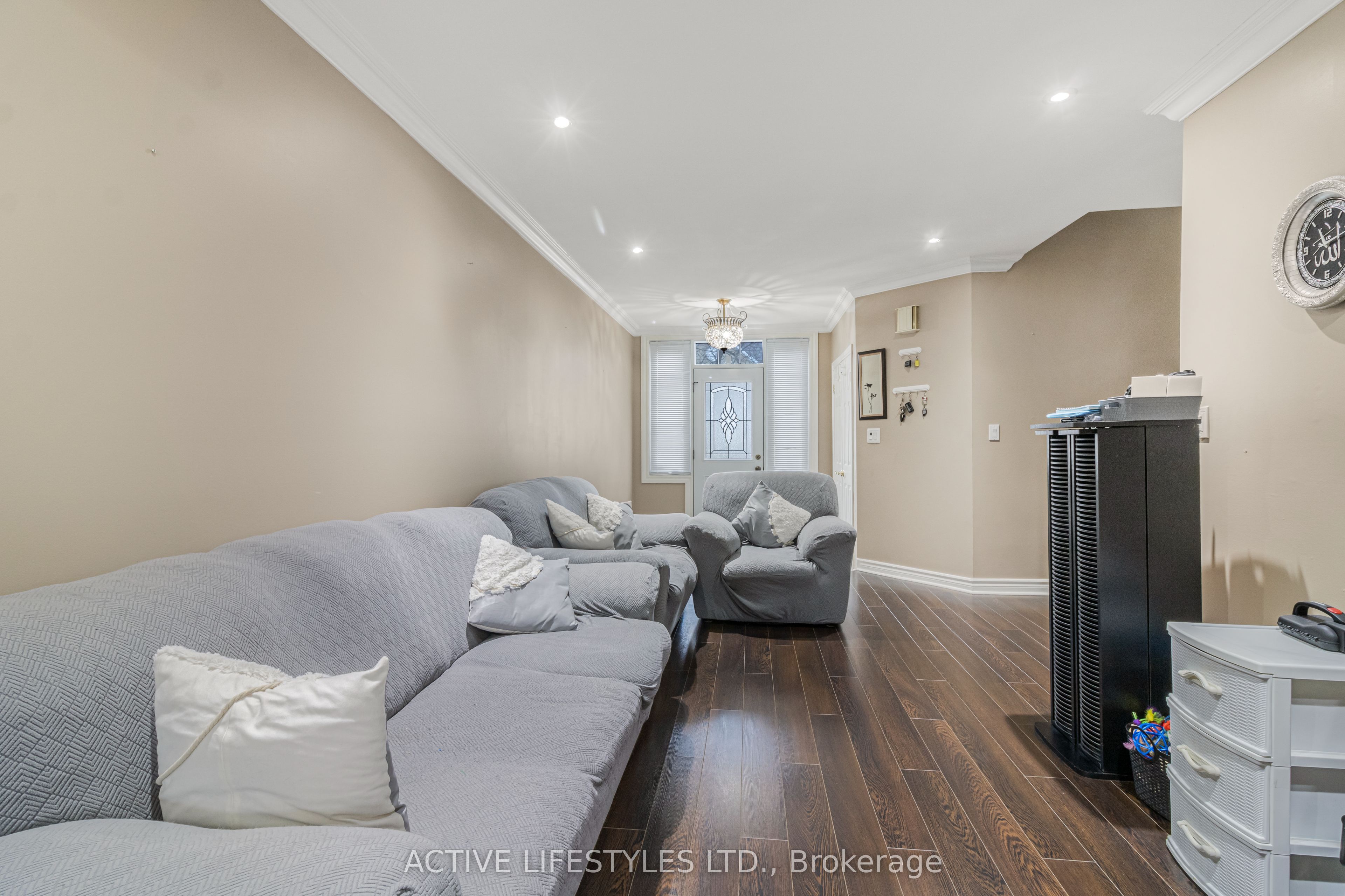 Photo 2 of Unit 59, 10 Hartnell Square, Brampton, Central Park — HOMEH